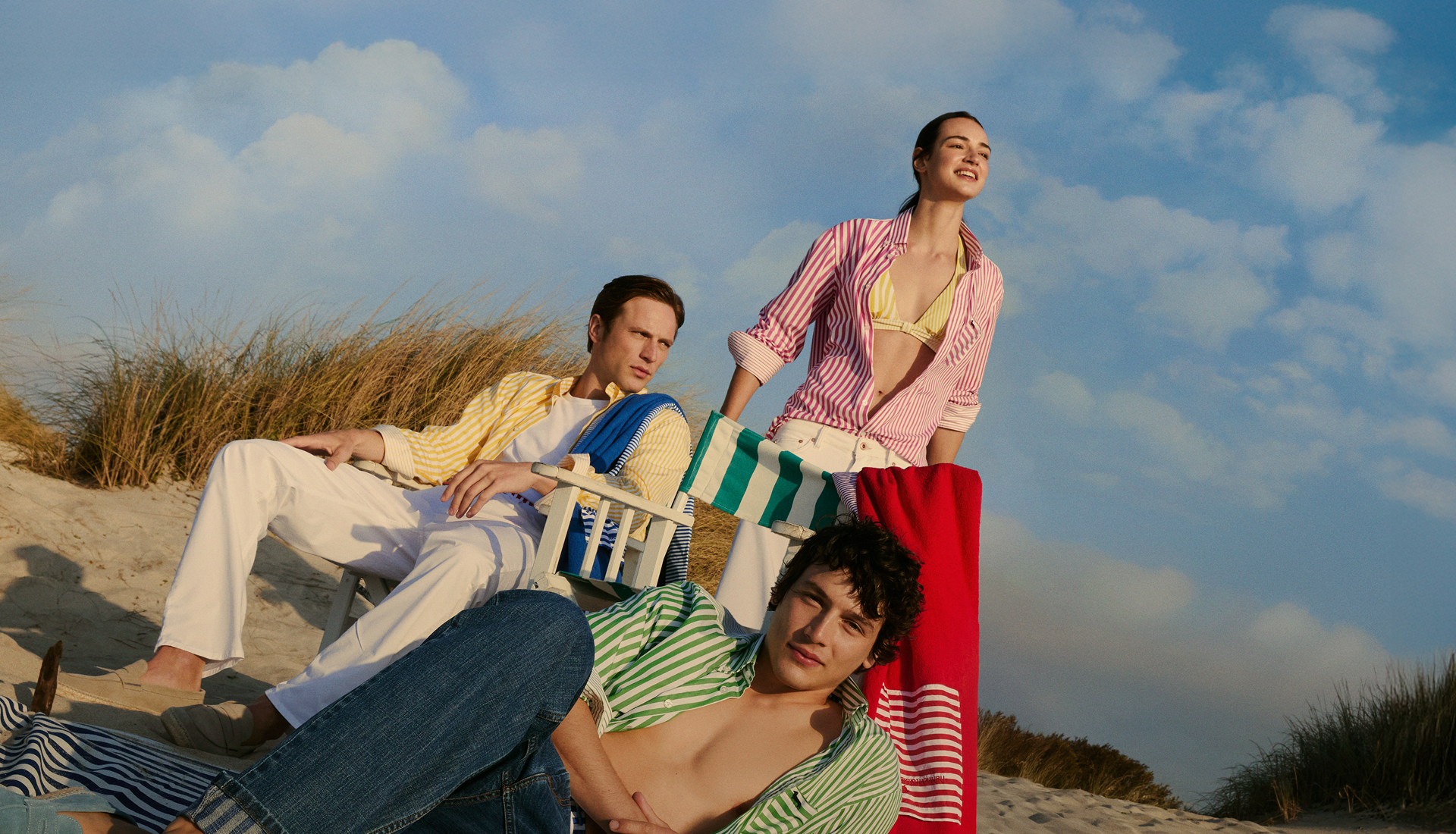 Immagine di collezione fw25 con copy che comunica i saldi pubblici