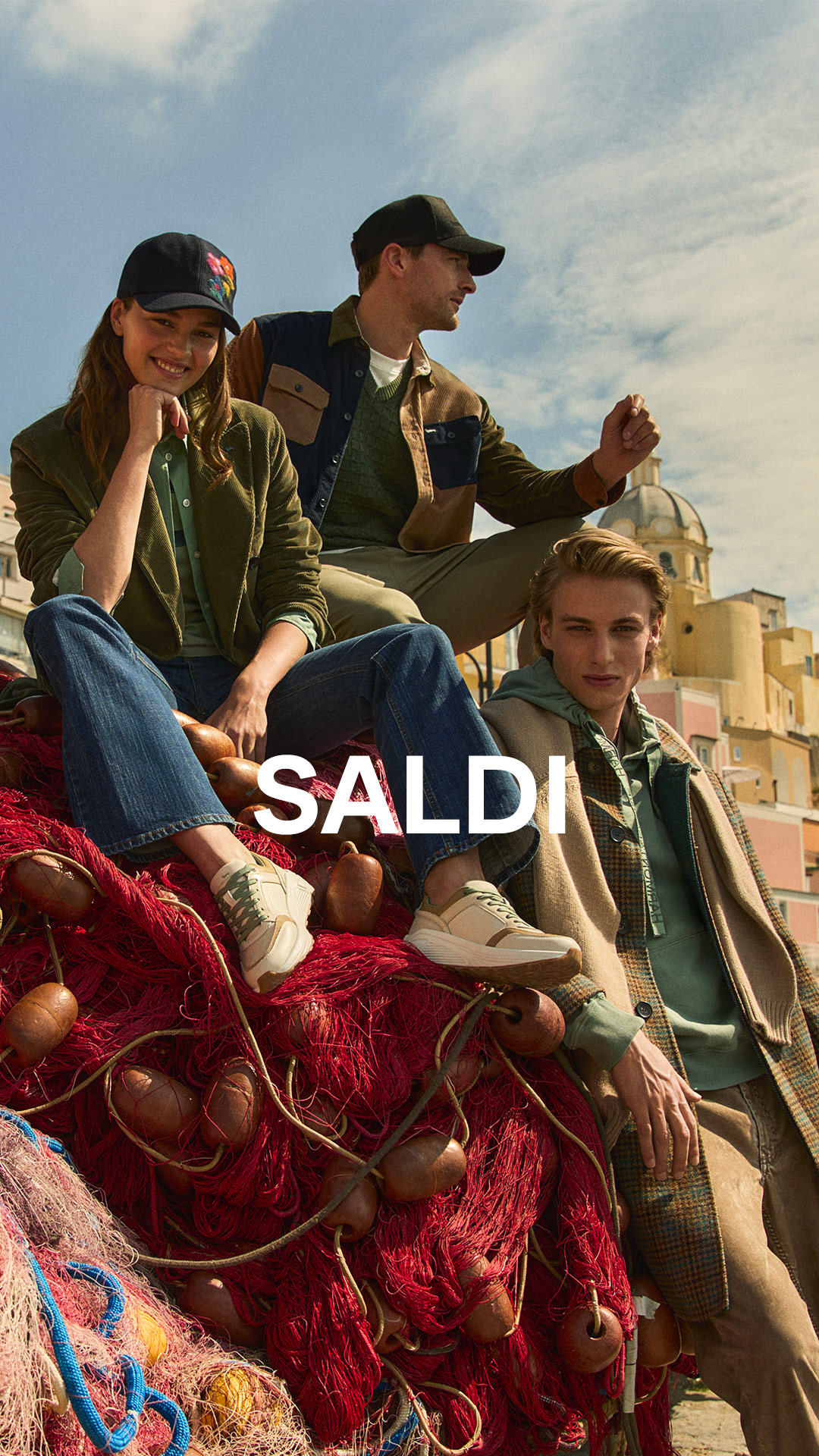 Immagine di collezione fw25 con copy che comunica i saldi pubblici