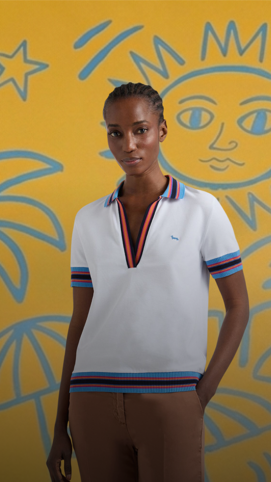 Immagine di collezione fw25 con copy che comunica i saldi pubblici