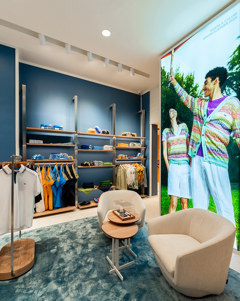 Zona lounge de la tienda Harmont & Blaine en Miami Brickell.