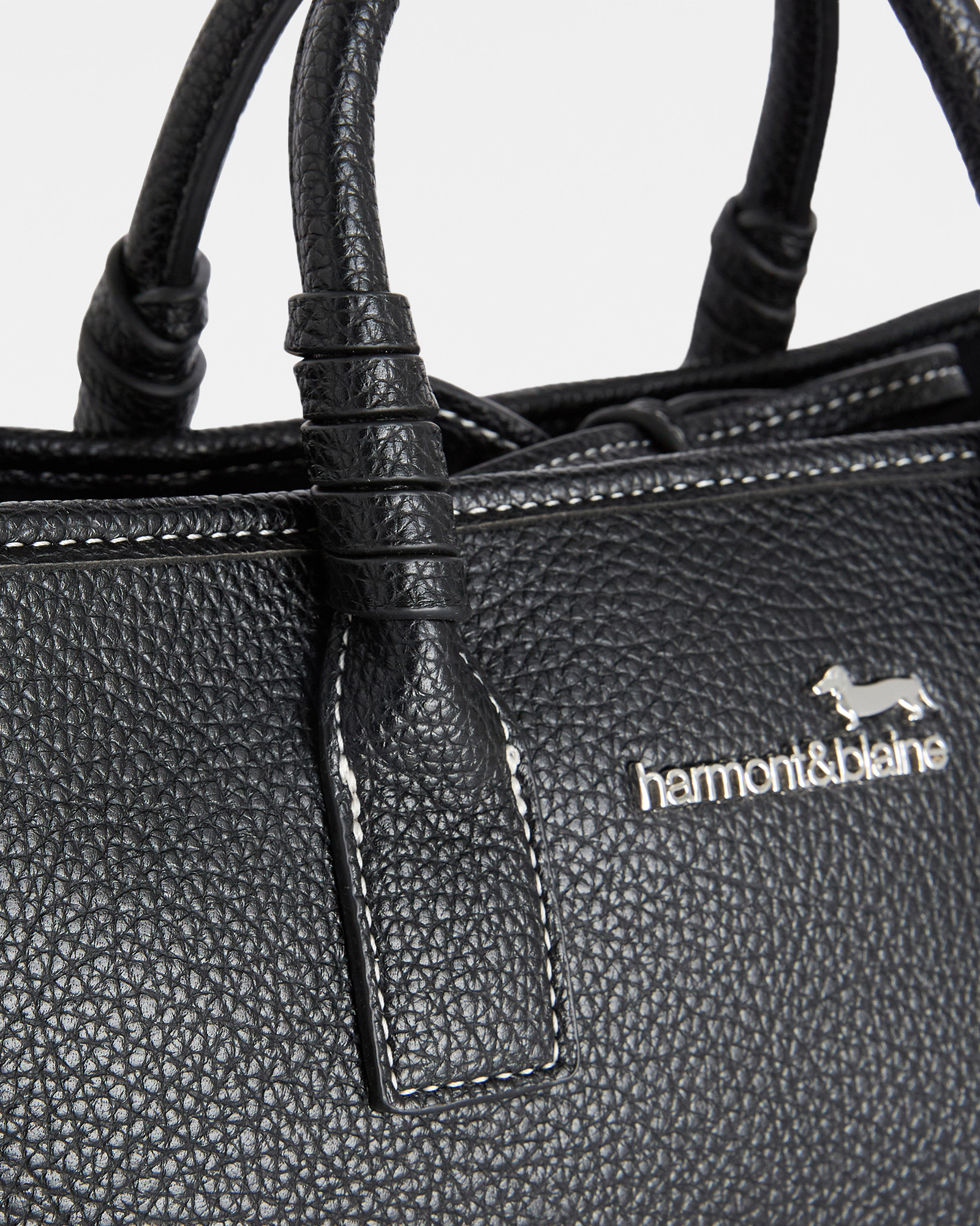 Small Blaine Mania Bag in Hammered Effect, Black, large image number 2