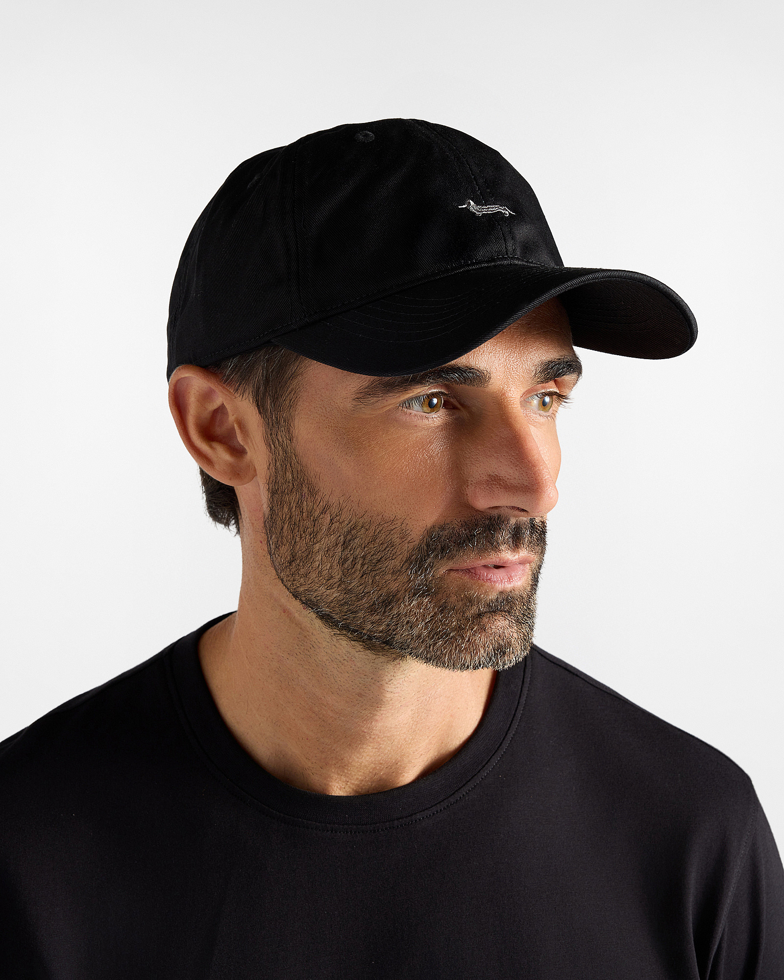Men's baseball cap in black cotton twill with embroidered dachshund