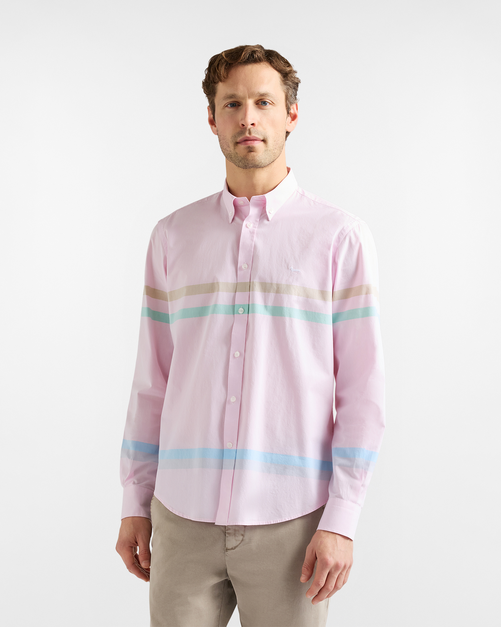 Camisa de hombre con rayas horizontales