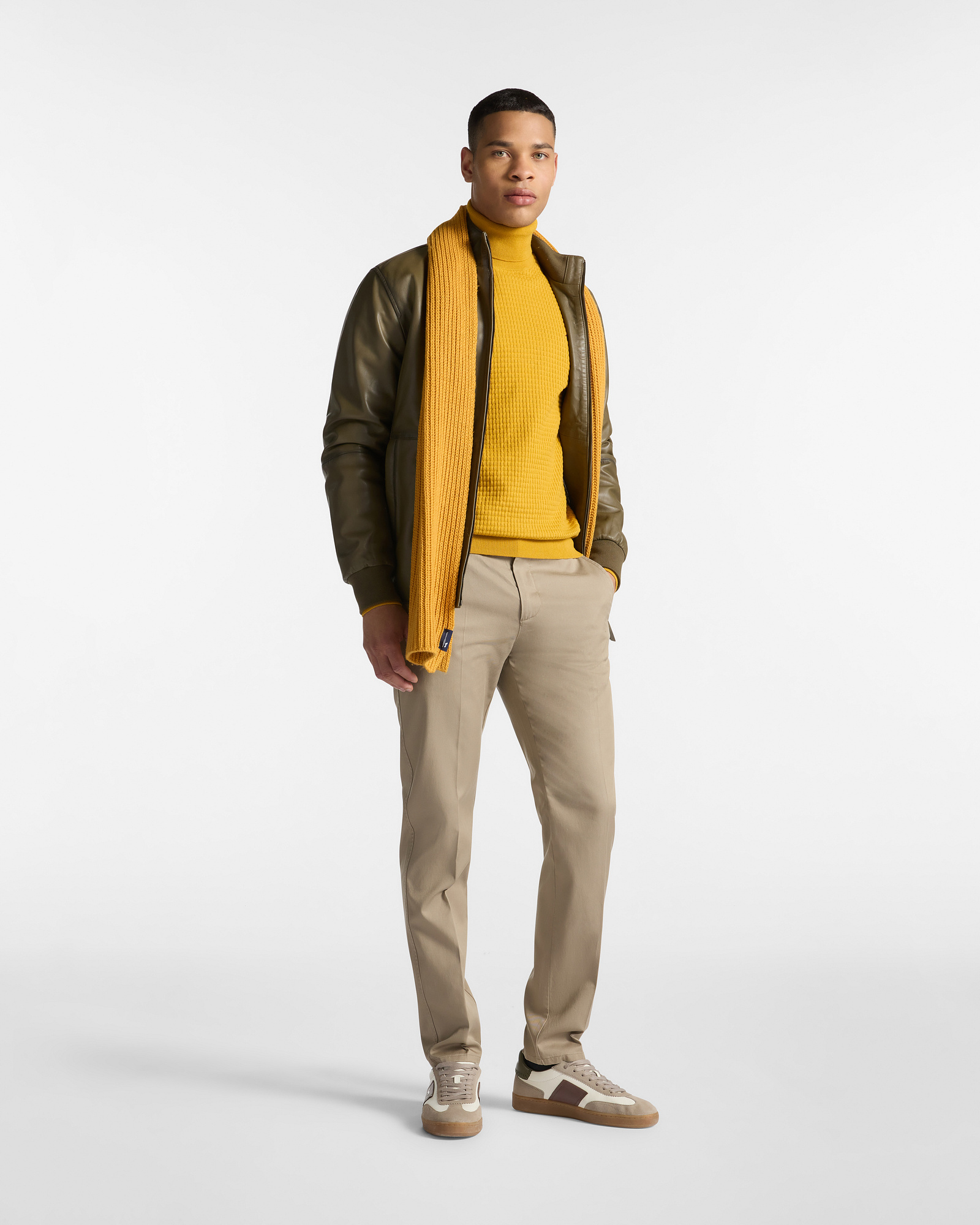 Chino Trousers in Gabardine, Sand, large image number 3