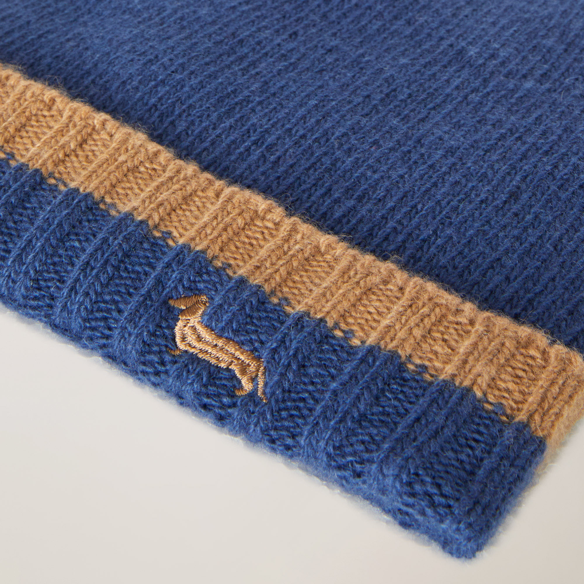 Berretto Corto In Misto Cashmere Con Ricamo Bassotto, Indaco Chiaro, large image number 1