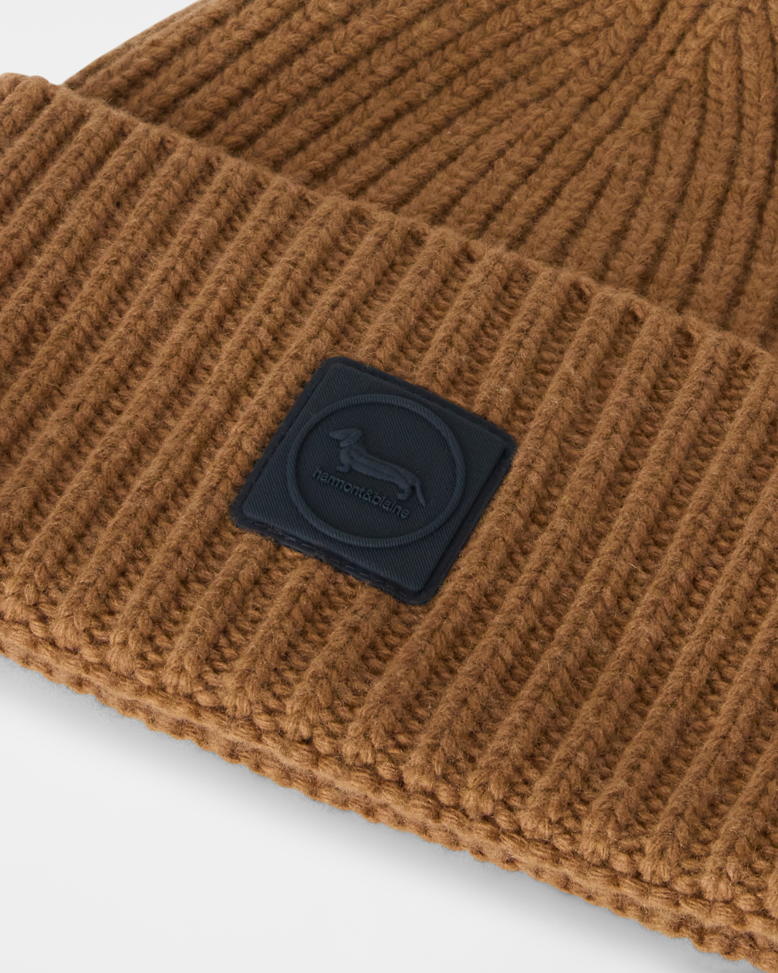 Men&rsquo;s wool and cashmere blend beanie with dachshund patch, LIGHT BROWN, large