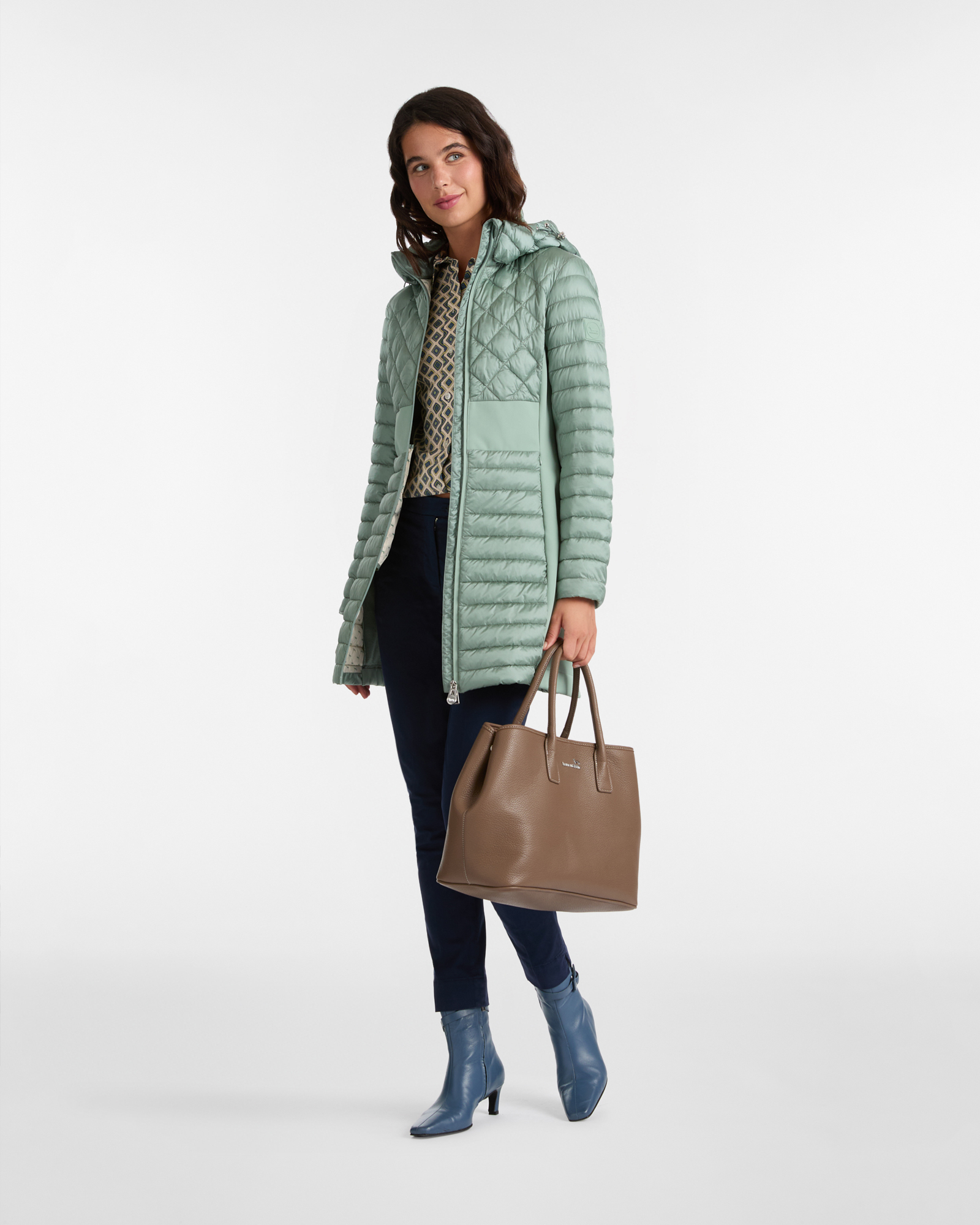 Slim Fit Shirt with Darts and Diamond Print, Beige, large image number 3