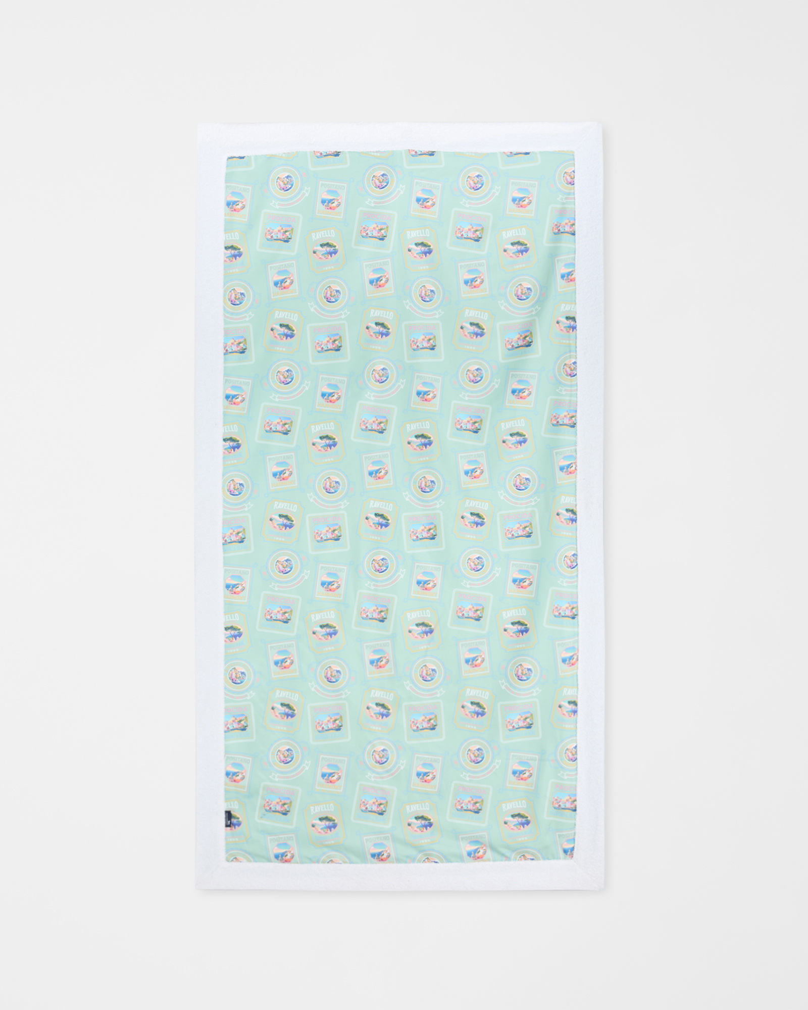 Postcard capsule beach towel