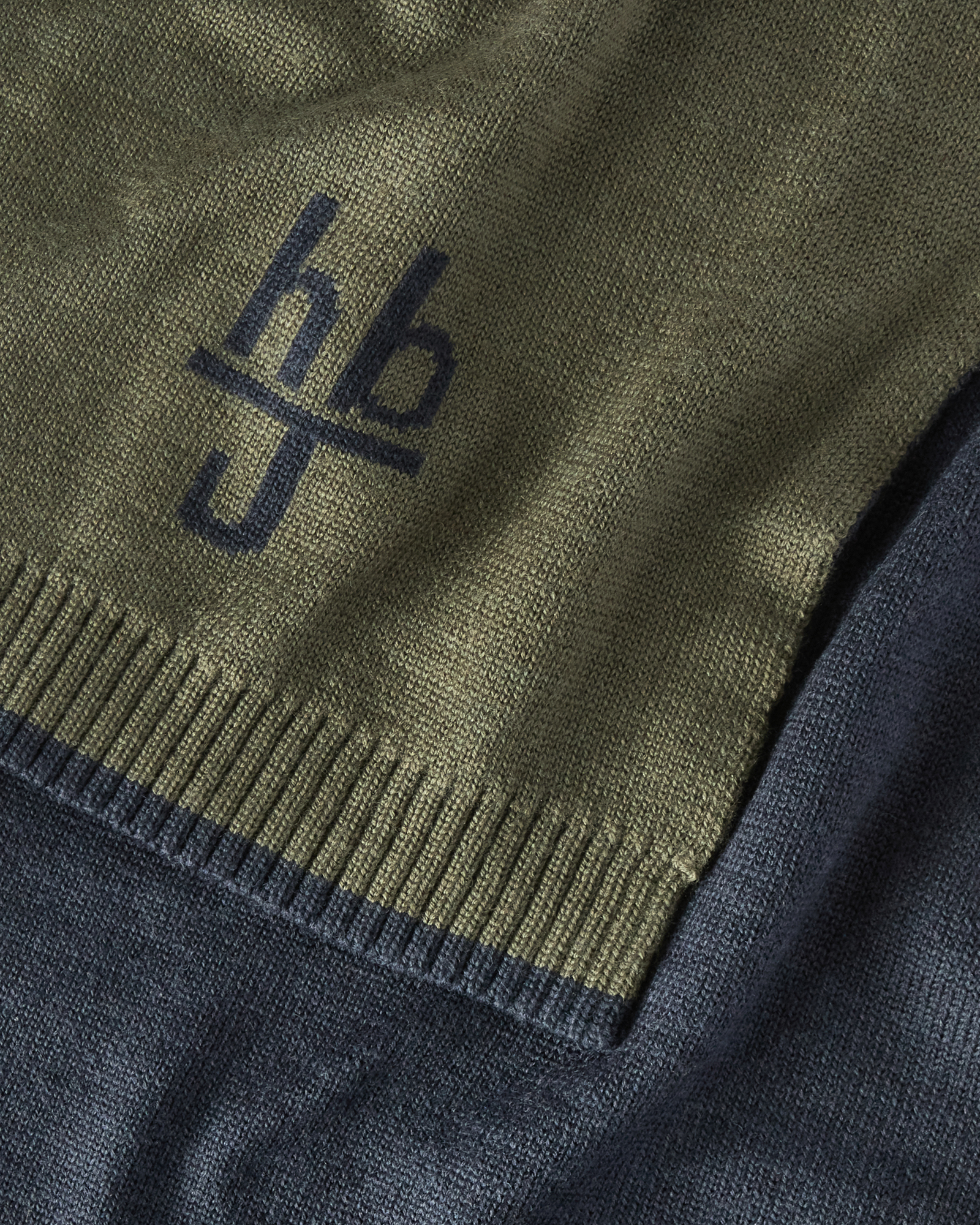 Knitted Scarf with Embroidered Logo and Contrast Border, Olive Green, large image number 2