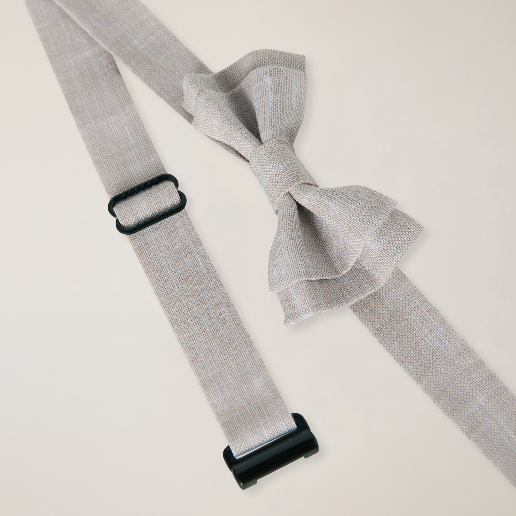 Linen bow tie