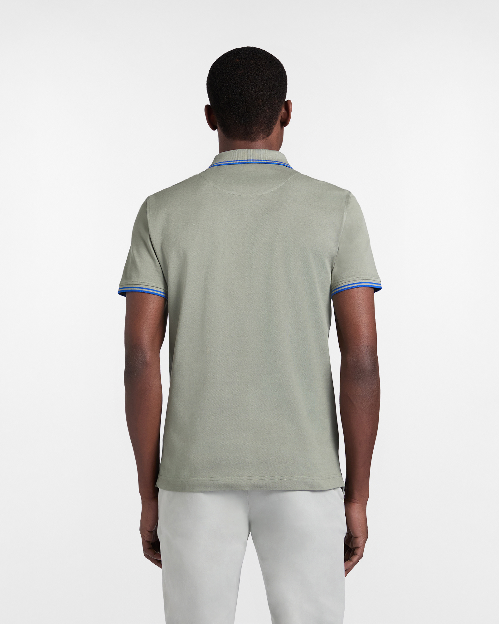 Polo de hombre con detalles de rayas en contraste, Verde, large image number 1