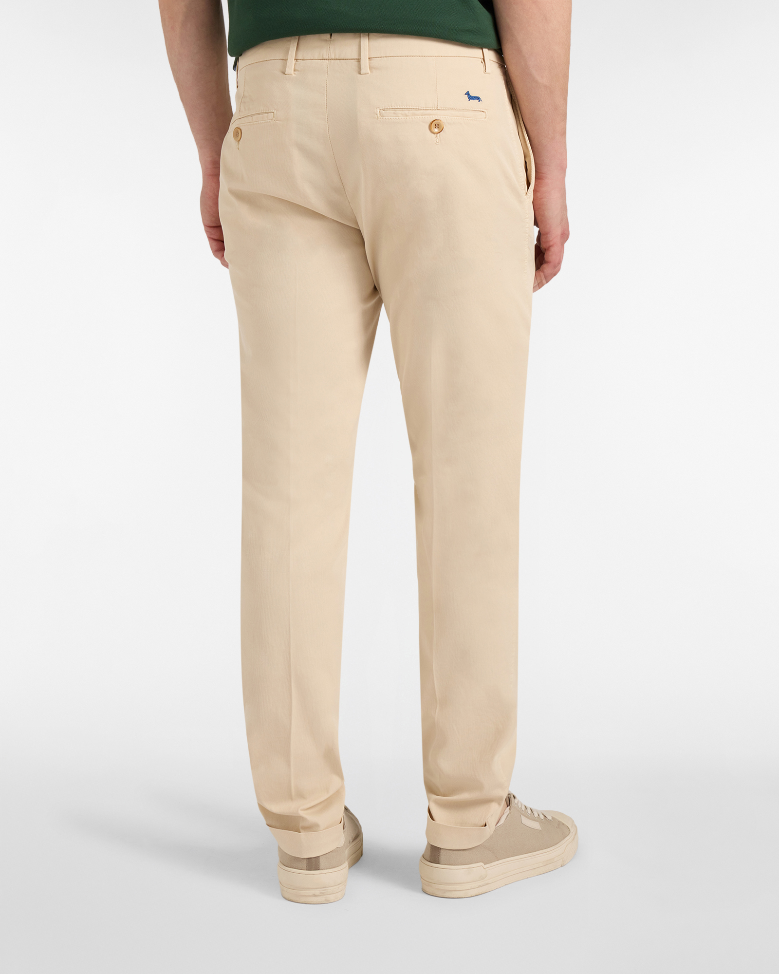 Men's slim-fit chino pants