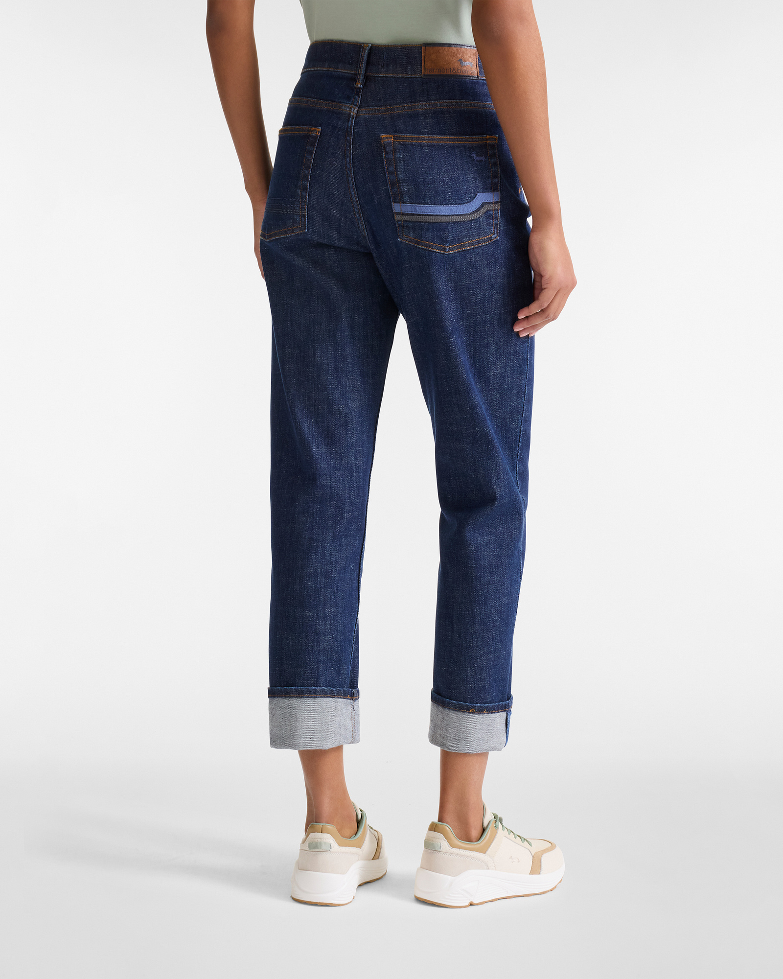 Regular Fit Jeans with Wave Pocket