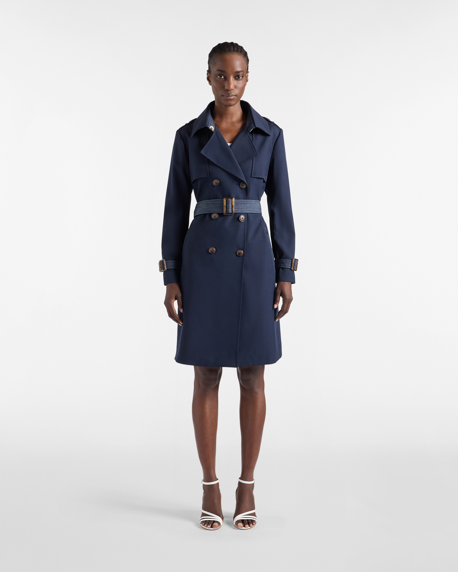 Women&rsquo;s bi-material trench coat with belt