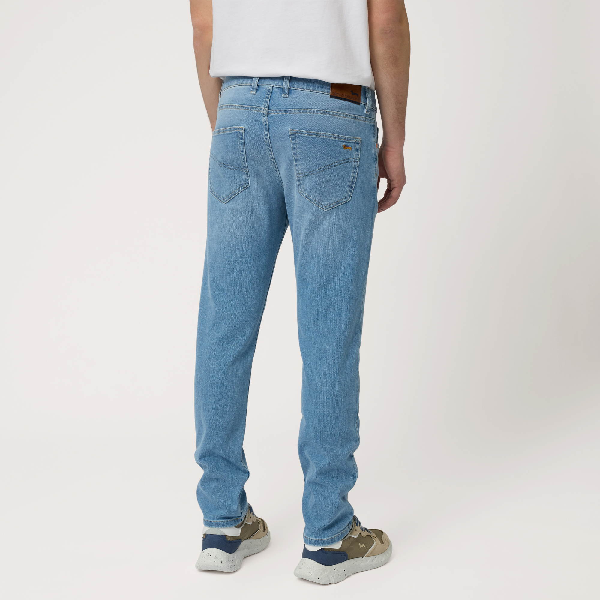 Narrow Fit Jeans
