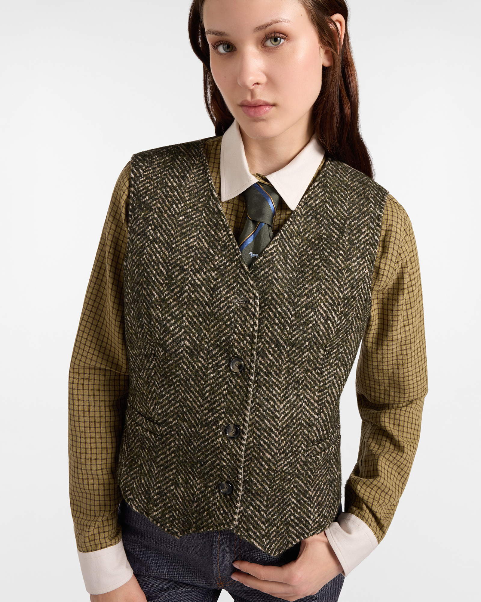 Women&rsquo;s slim-fit waistcoat from the &lsquo;Qualit&agrave; a Colori&rsquo; capsule collection in technical wool blend, SPORT GREEN, large