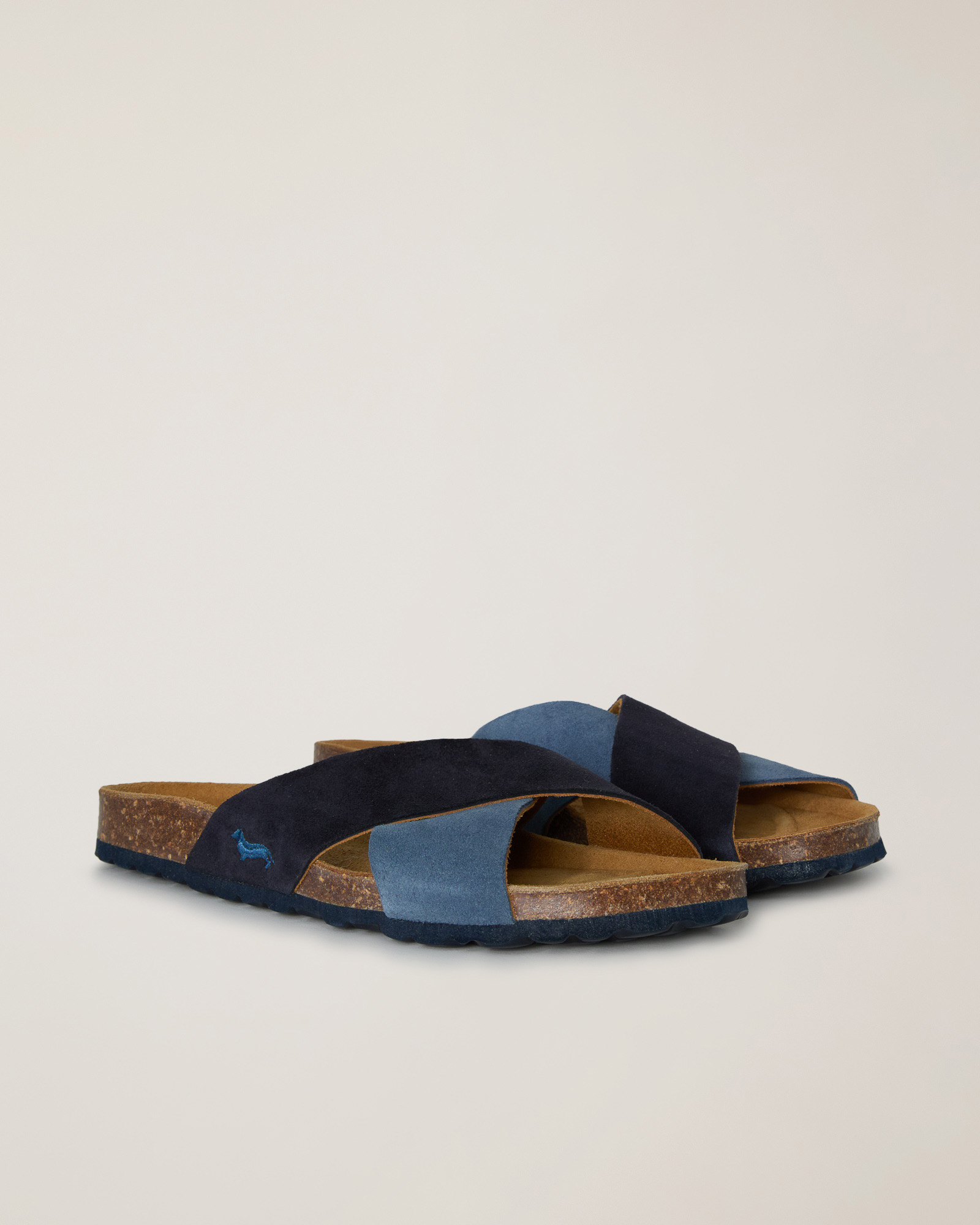 Sandal with crossover strap