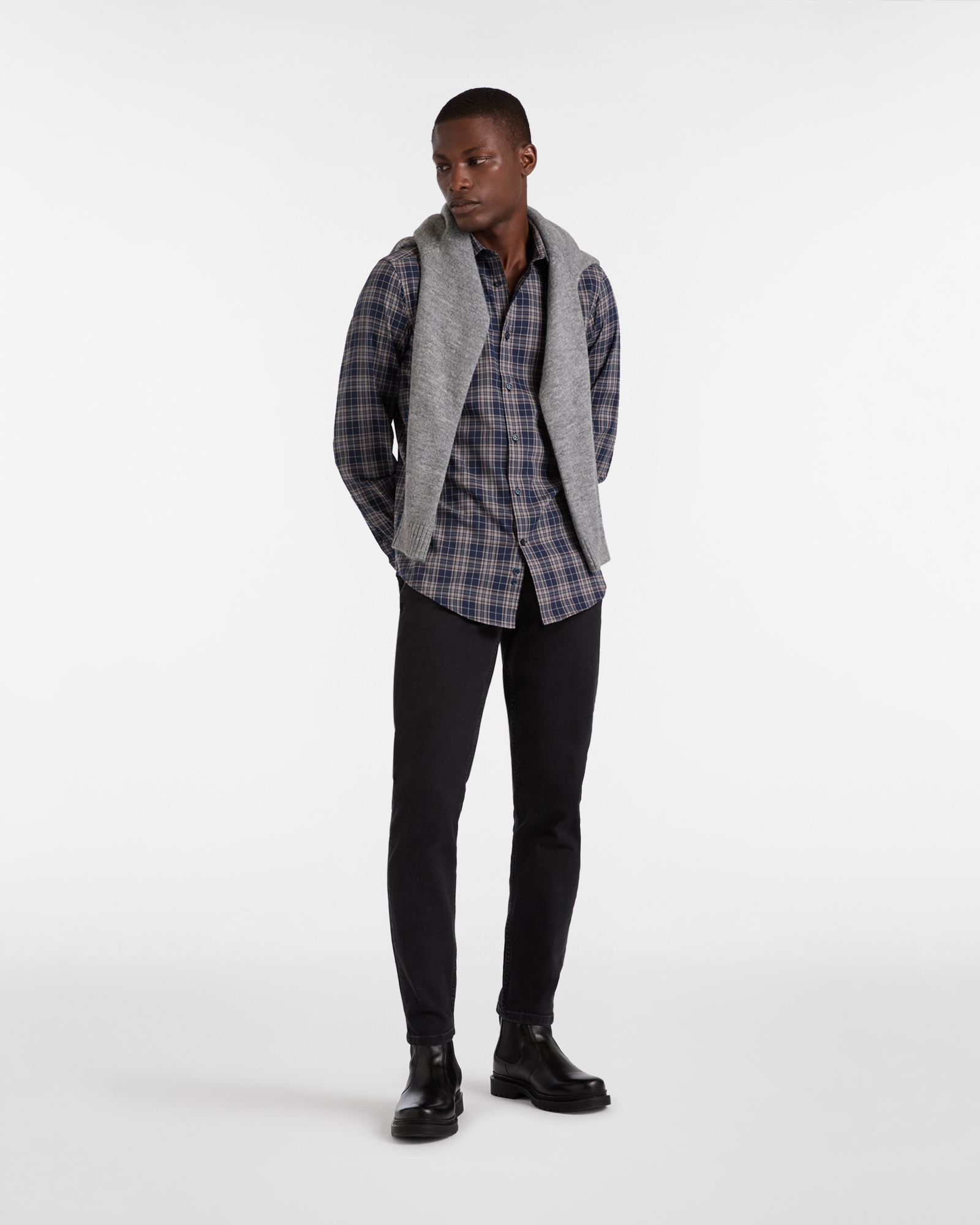 Five-Pocket Narrow Fit Jeans in Stretch Denim, Black, large image number 3