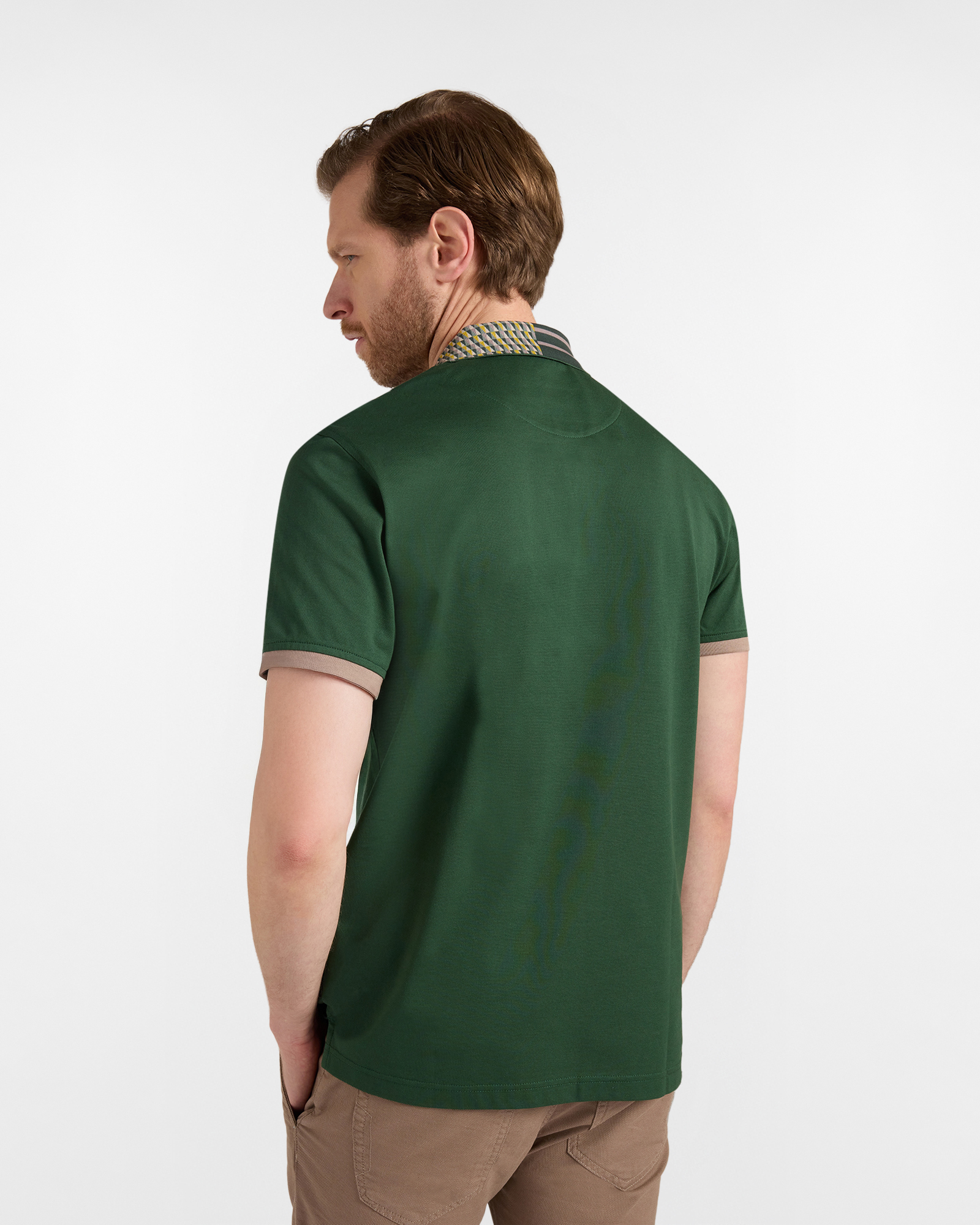 Polo shirt with printed collar
