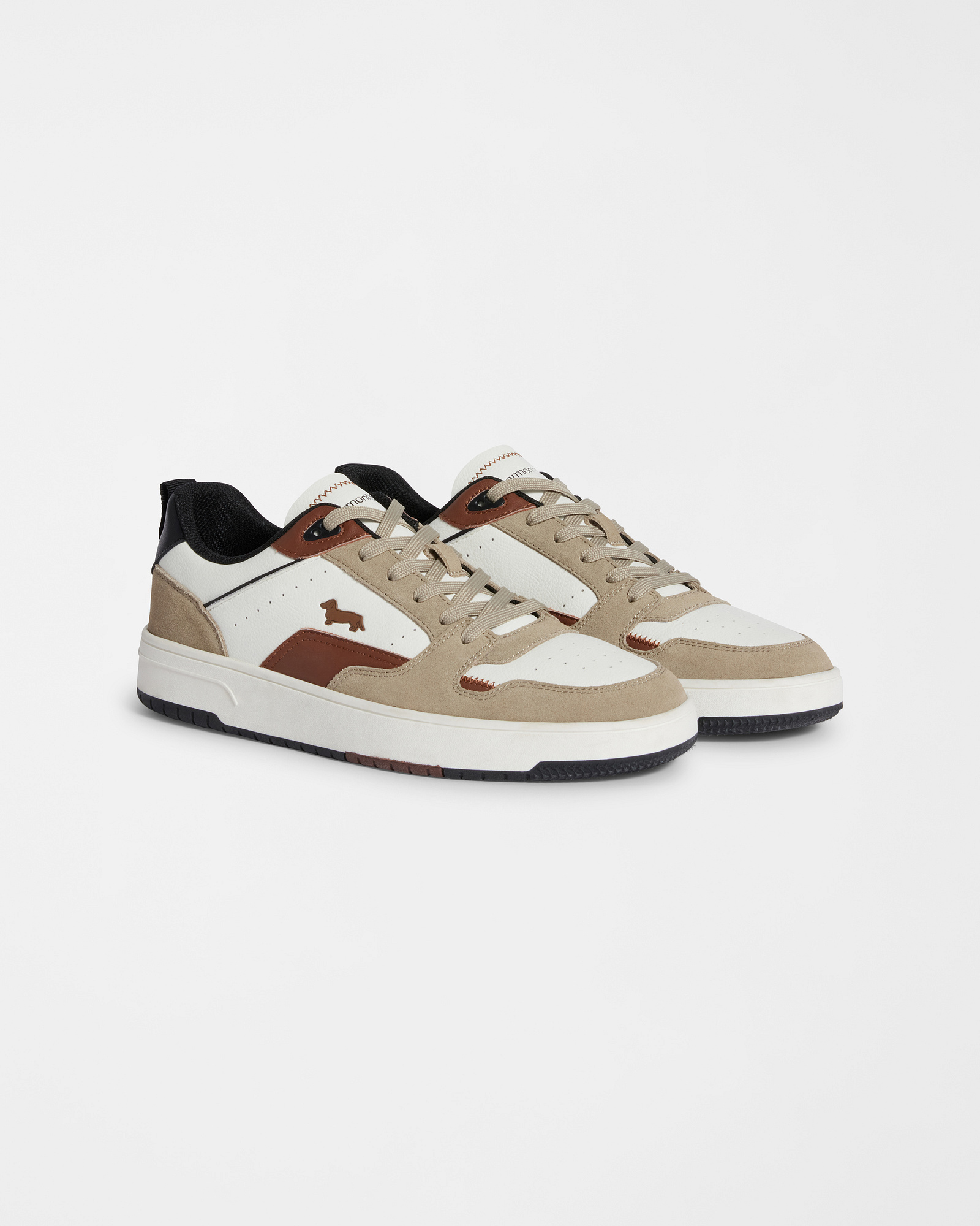 Zapatillas de estilo urbano en cuero y ante