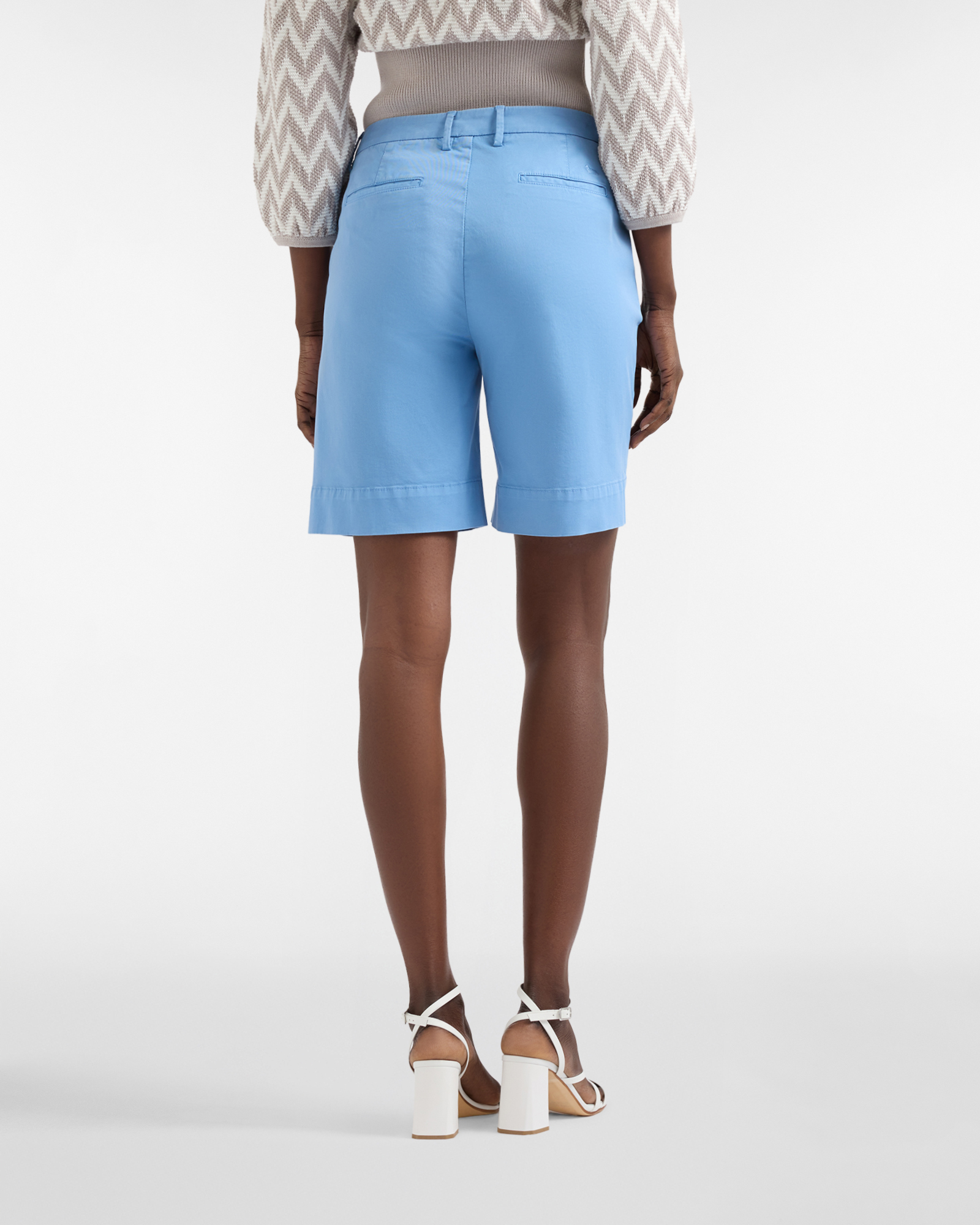 Women's stretch cotton Bermuda shorts with slant pocket