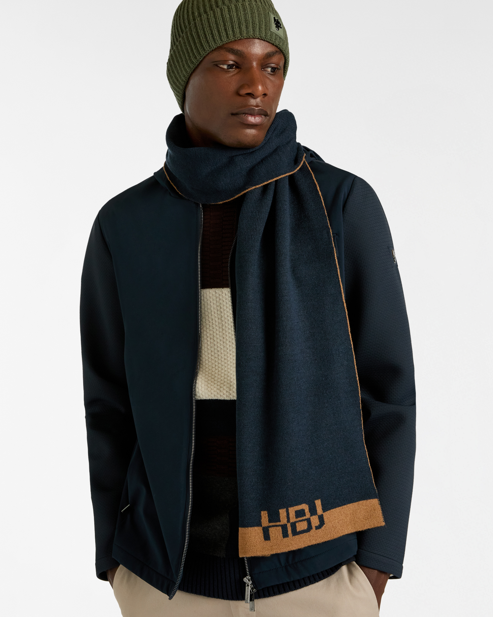 Sciarpa in Misto Lana con Maxi Logo Jacquard