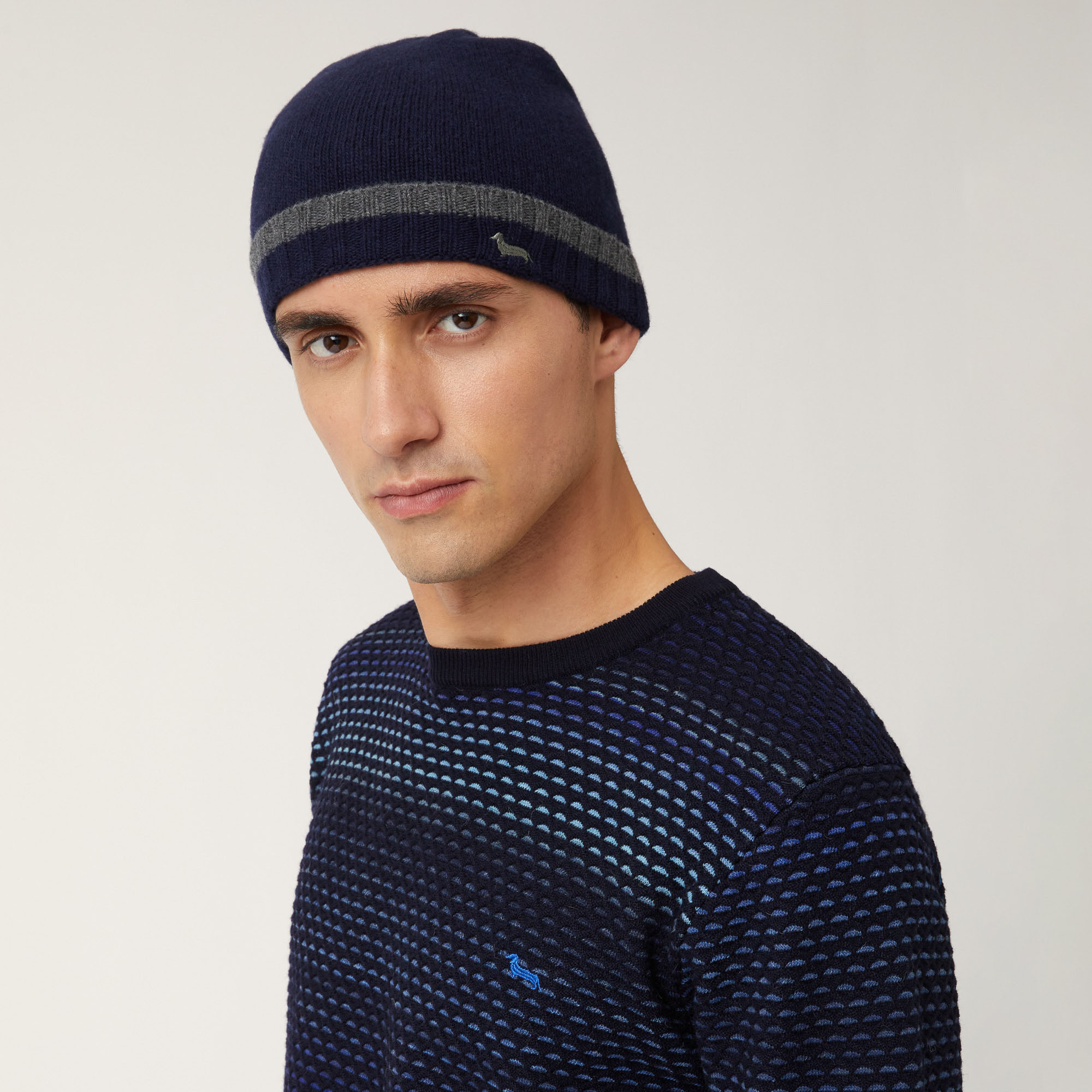 Short Cashmere-Blend Beanie With Embroidered Dachshund, Blue, large image number 2