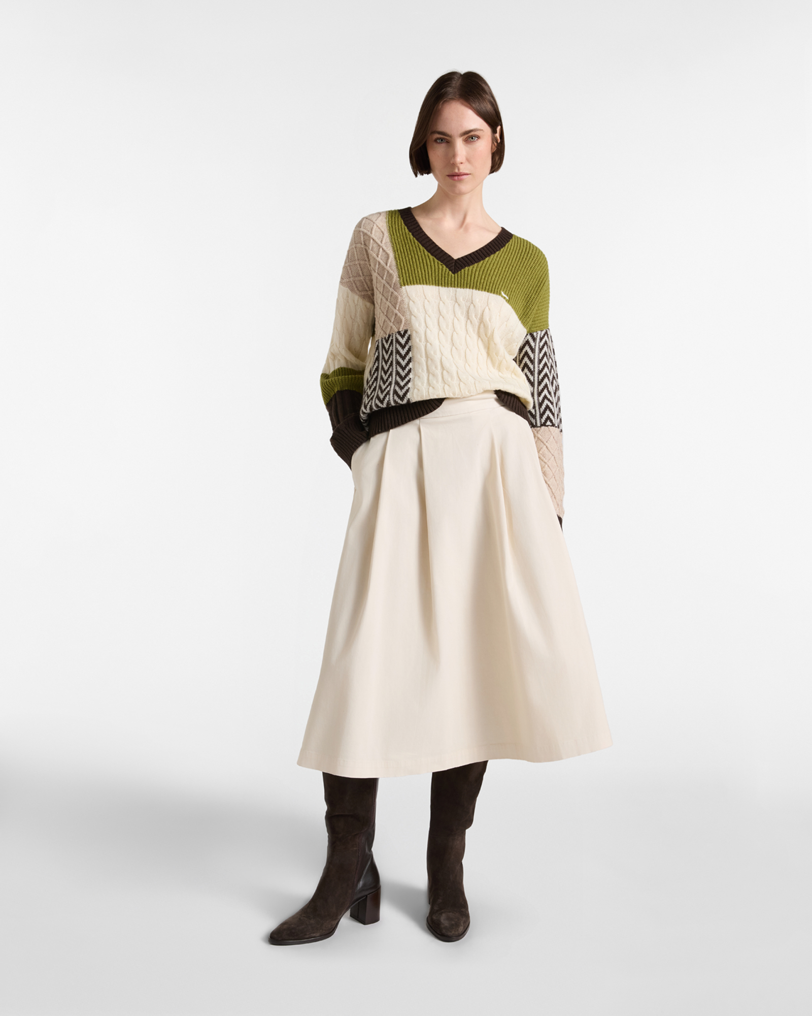 Women's Made in Italy V-neck sweater in wool blend, LIGHT GREEN, large