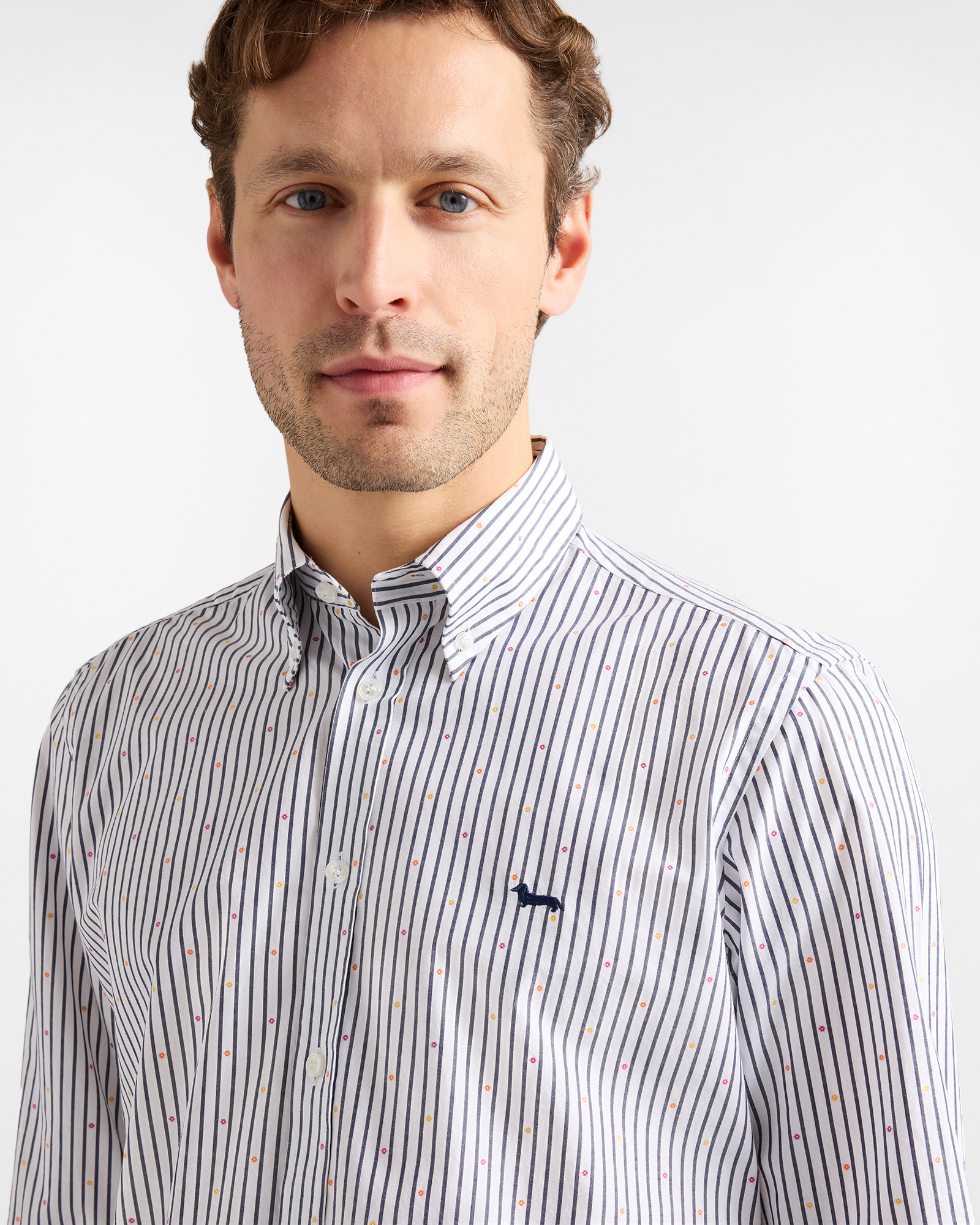 Men's shirt with stripes and micro pattern