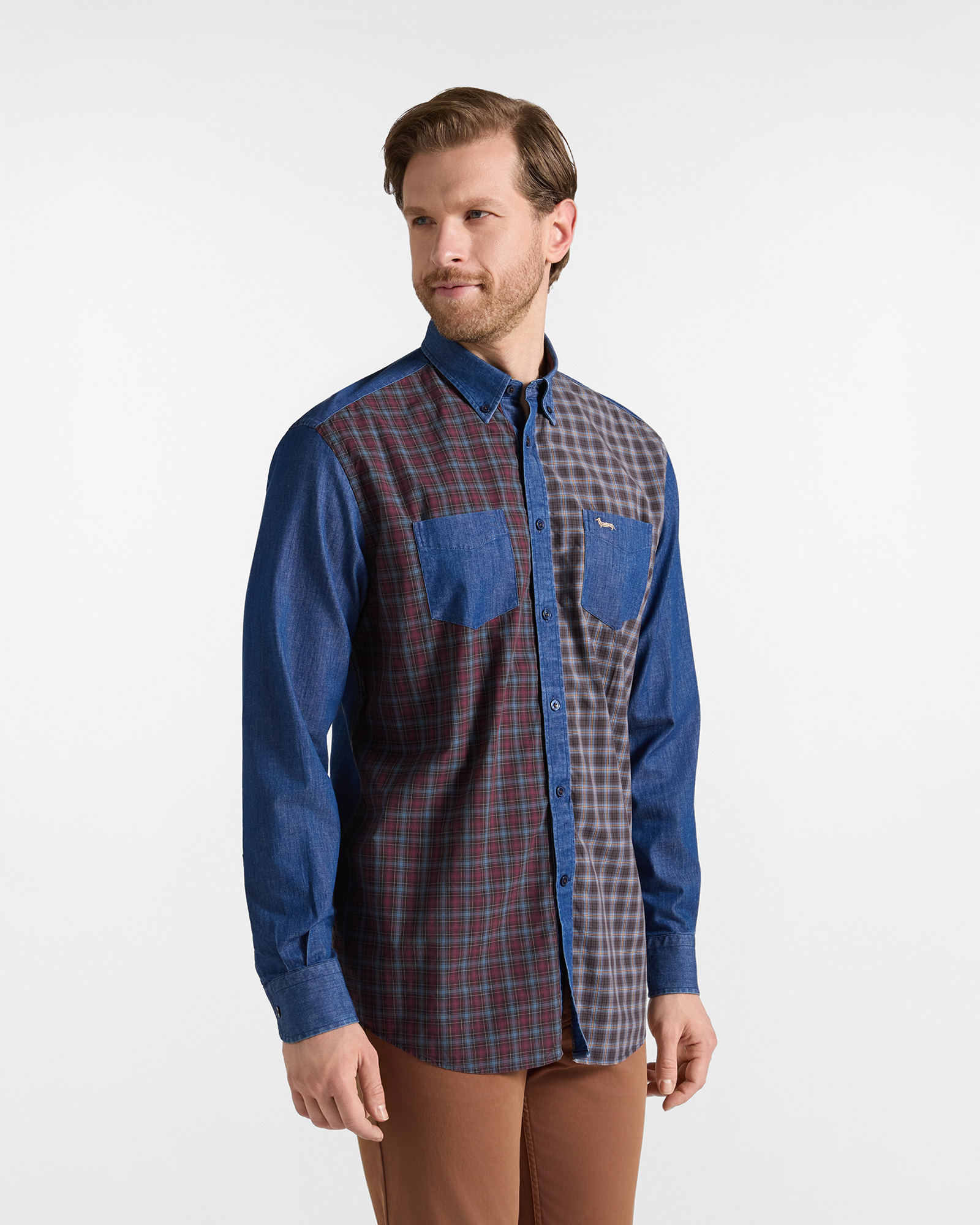 Camisa de hombre en denim con la parte delantera a cuadros de corte cl&aacute;sico, color azul