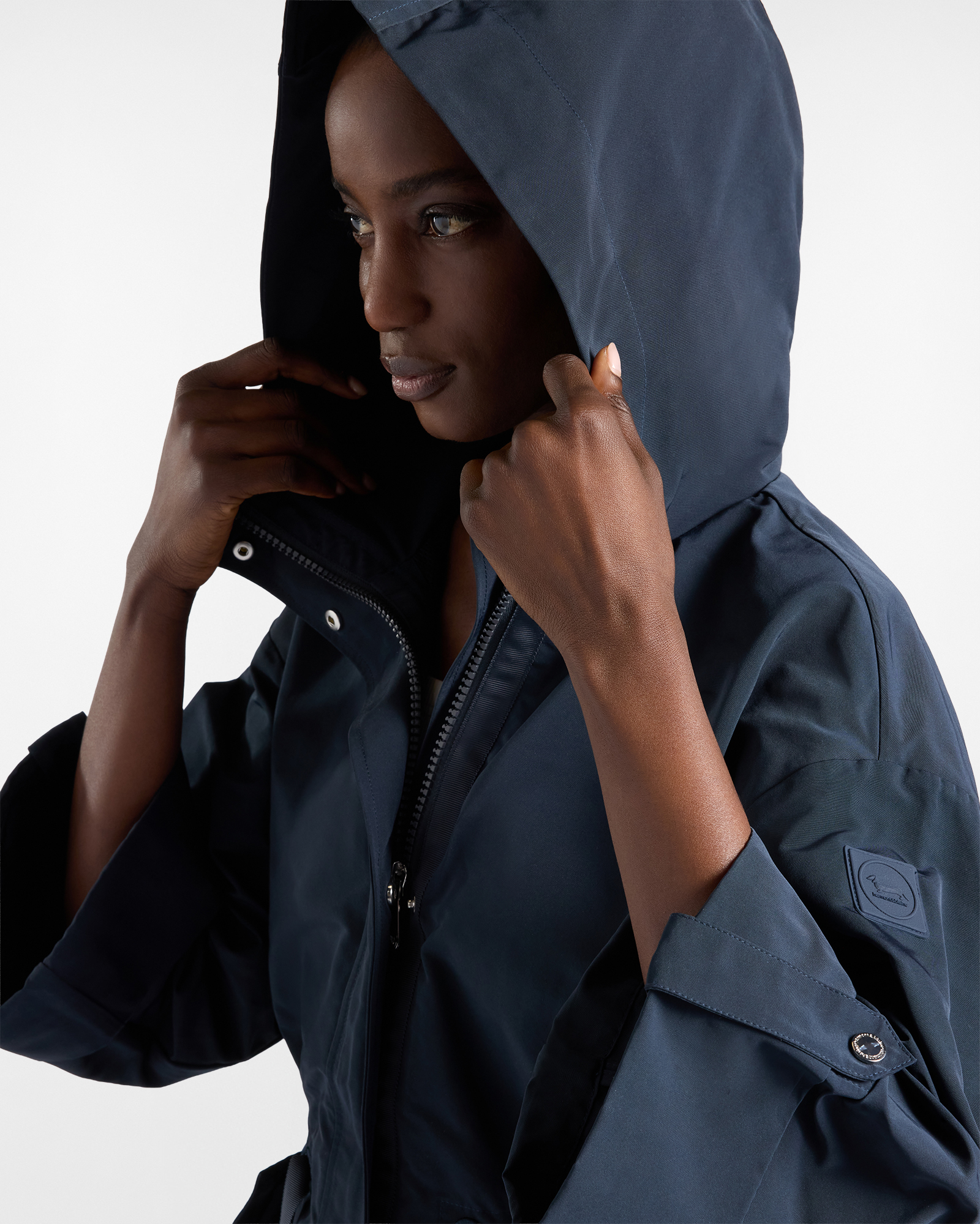 Gab&aacute;n con cord&oacute;n y capucha, Azul Navy, large image number 2