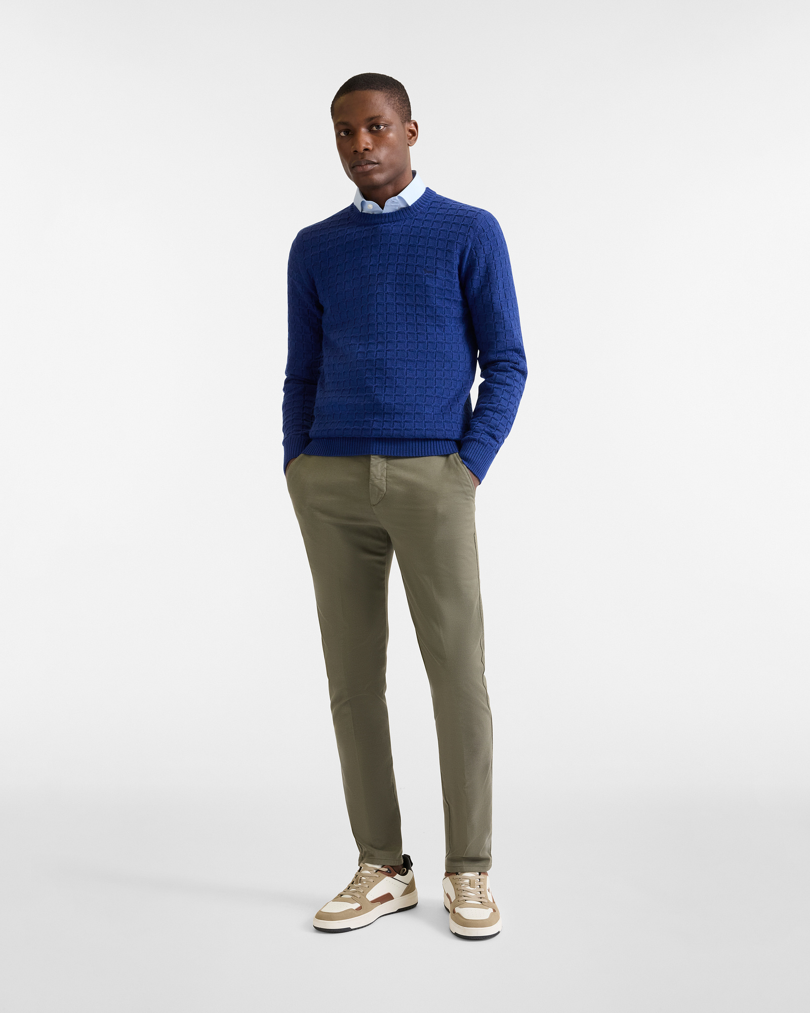Chino Trousers in Gabardine, Military Green, large image number 3