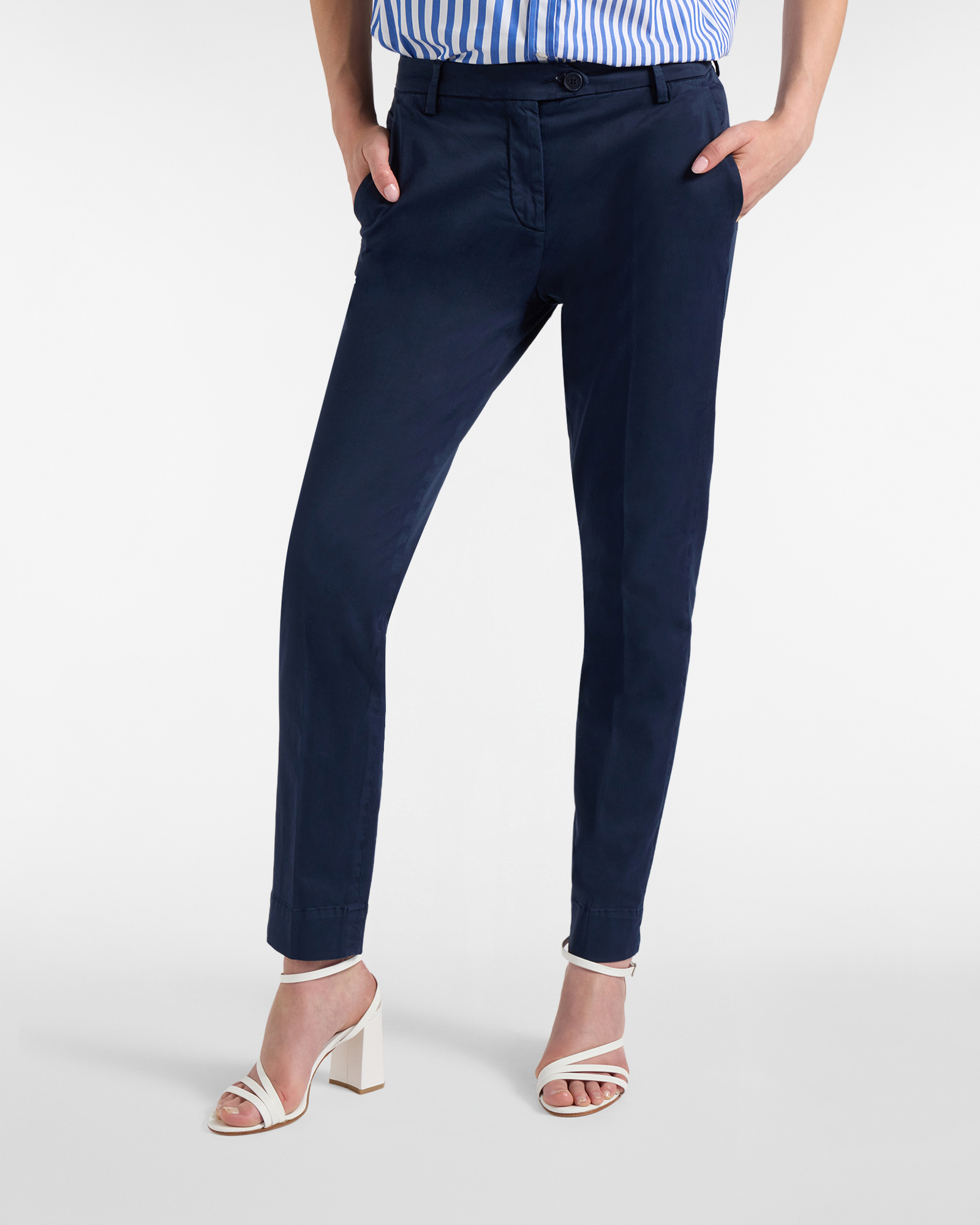 Women's slim-fit pants with slant pocket