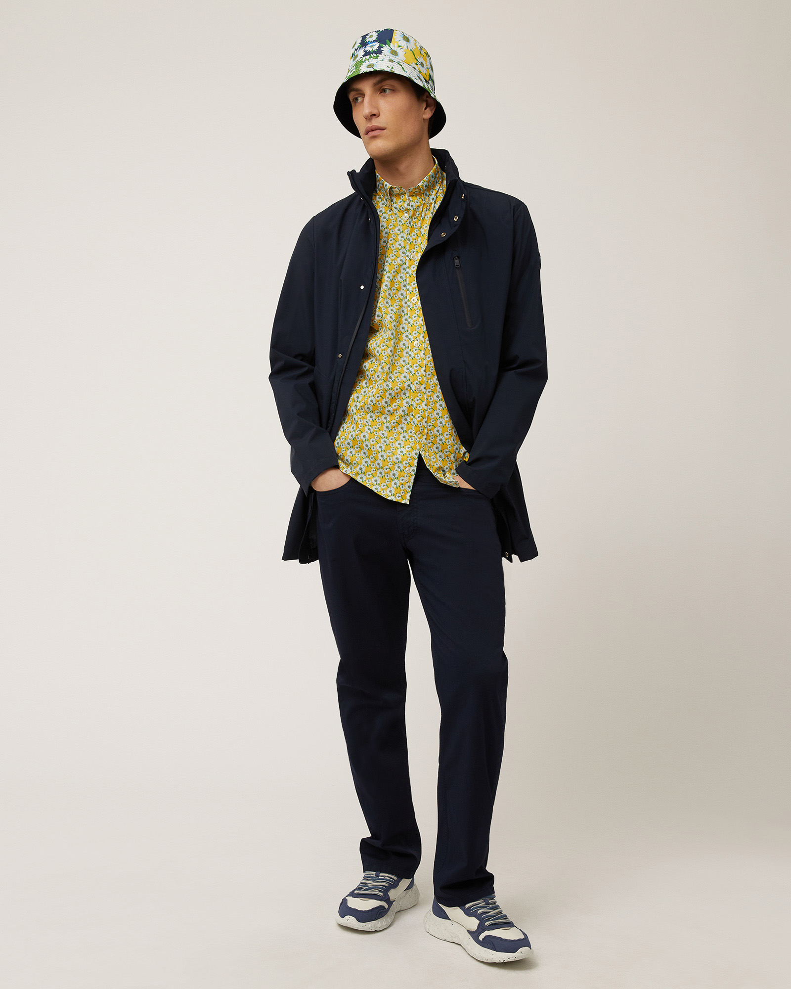 Softshell Short Trench Coat, Navy Blue, large image number 3