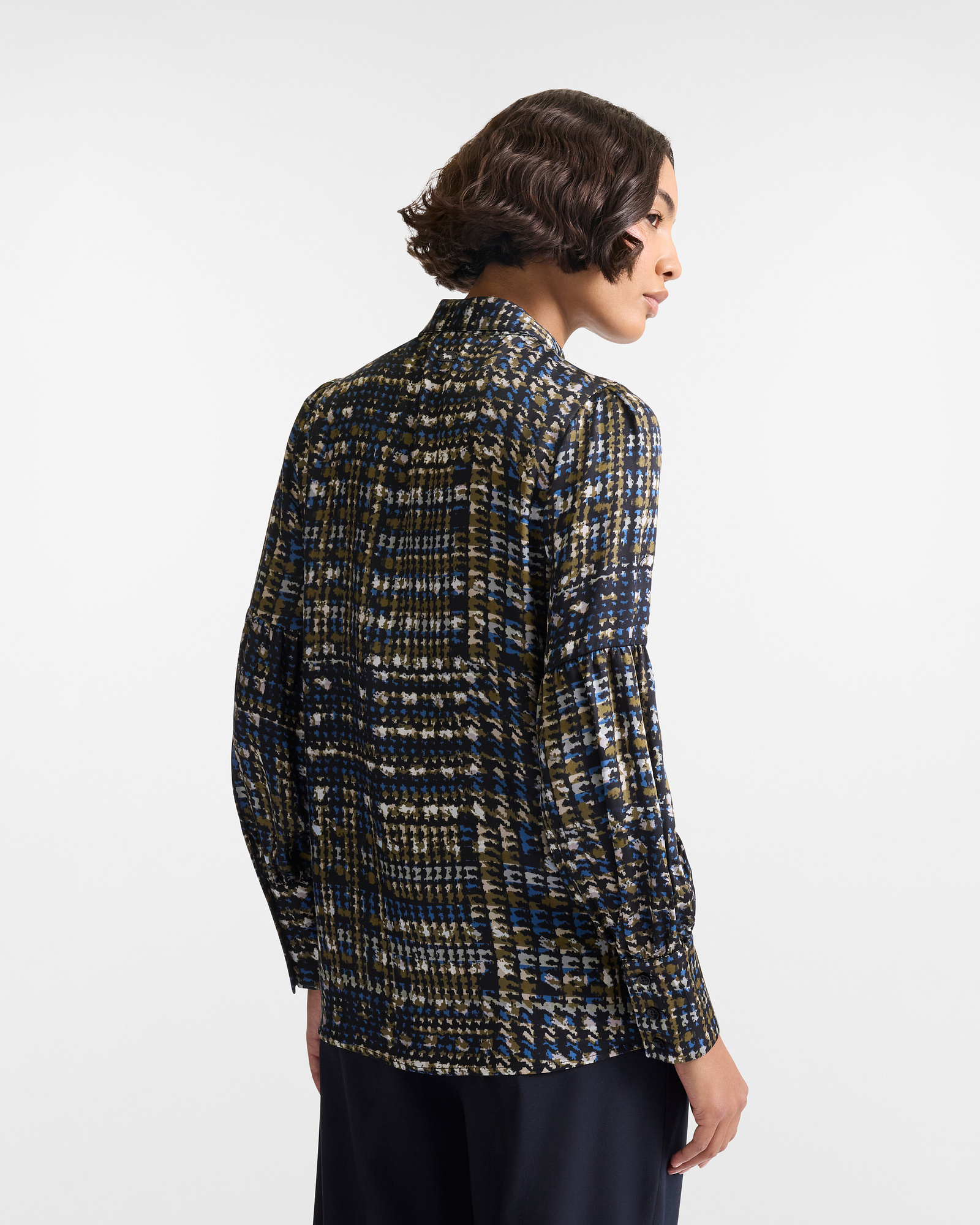 Camisa con Pañuelo en Viscosa