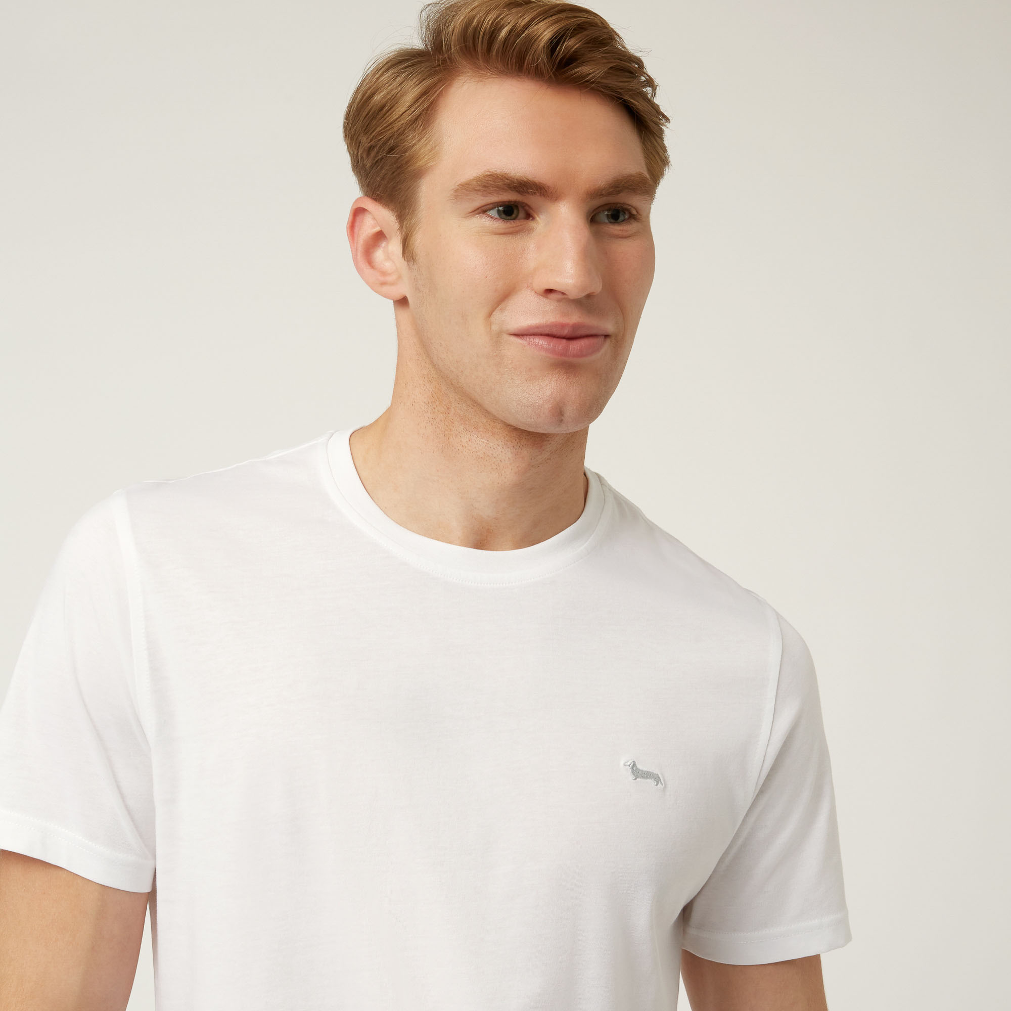 Essentials t shirt in plain coloured cotton, White, large image number 2