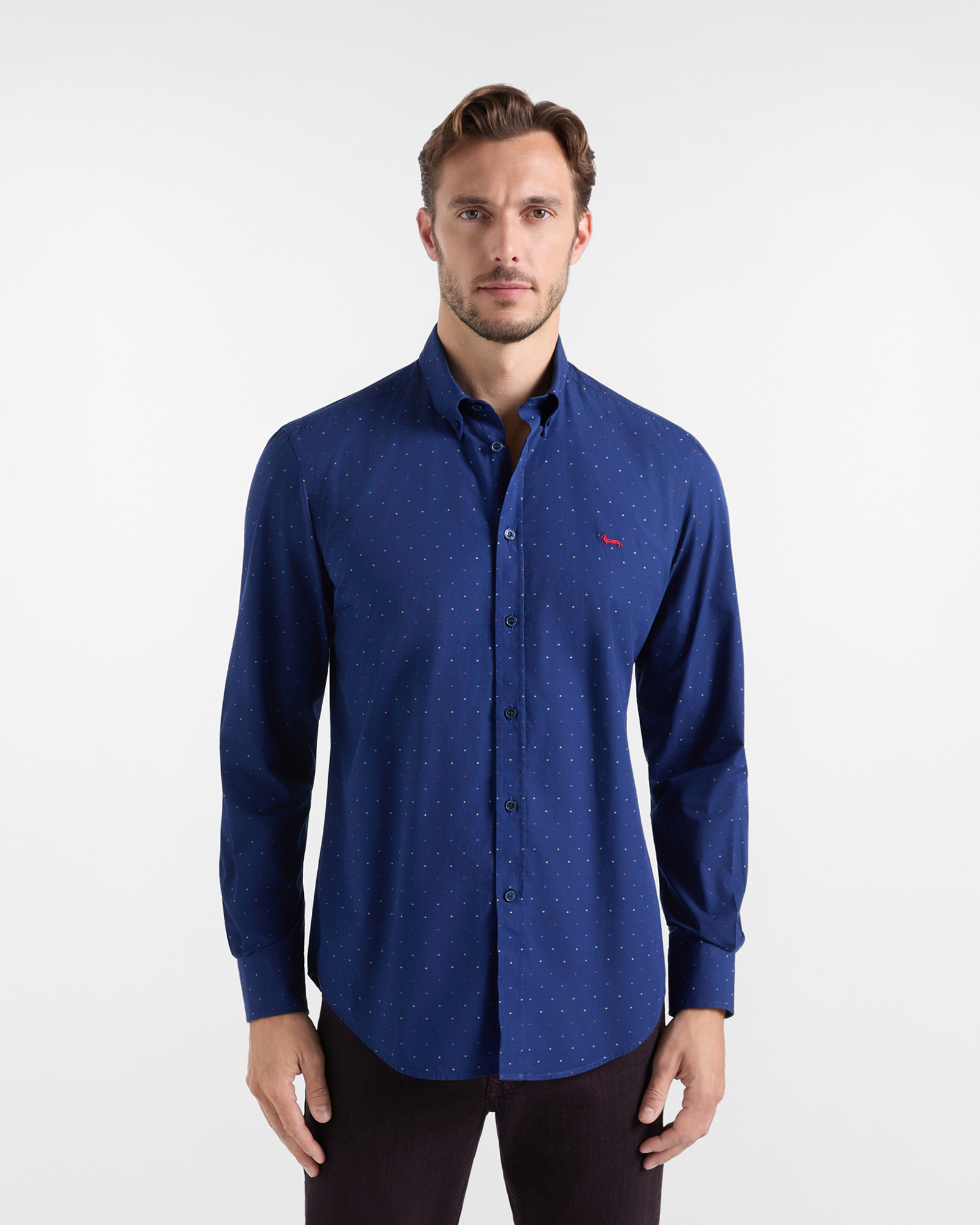 Camisa de hombre en popel&iacute;n fil coup&eacute; de corte regular, color azul