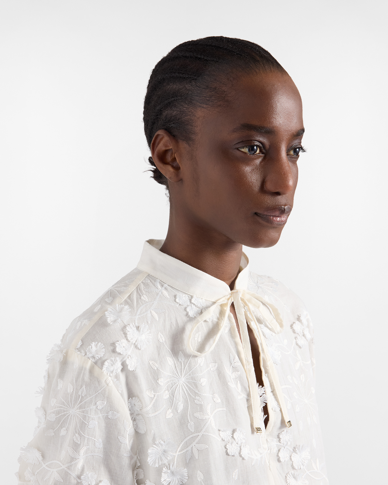 Women's oversized cotton shirt with puff sleeves