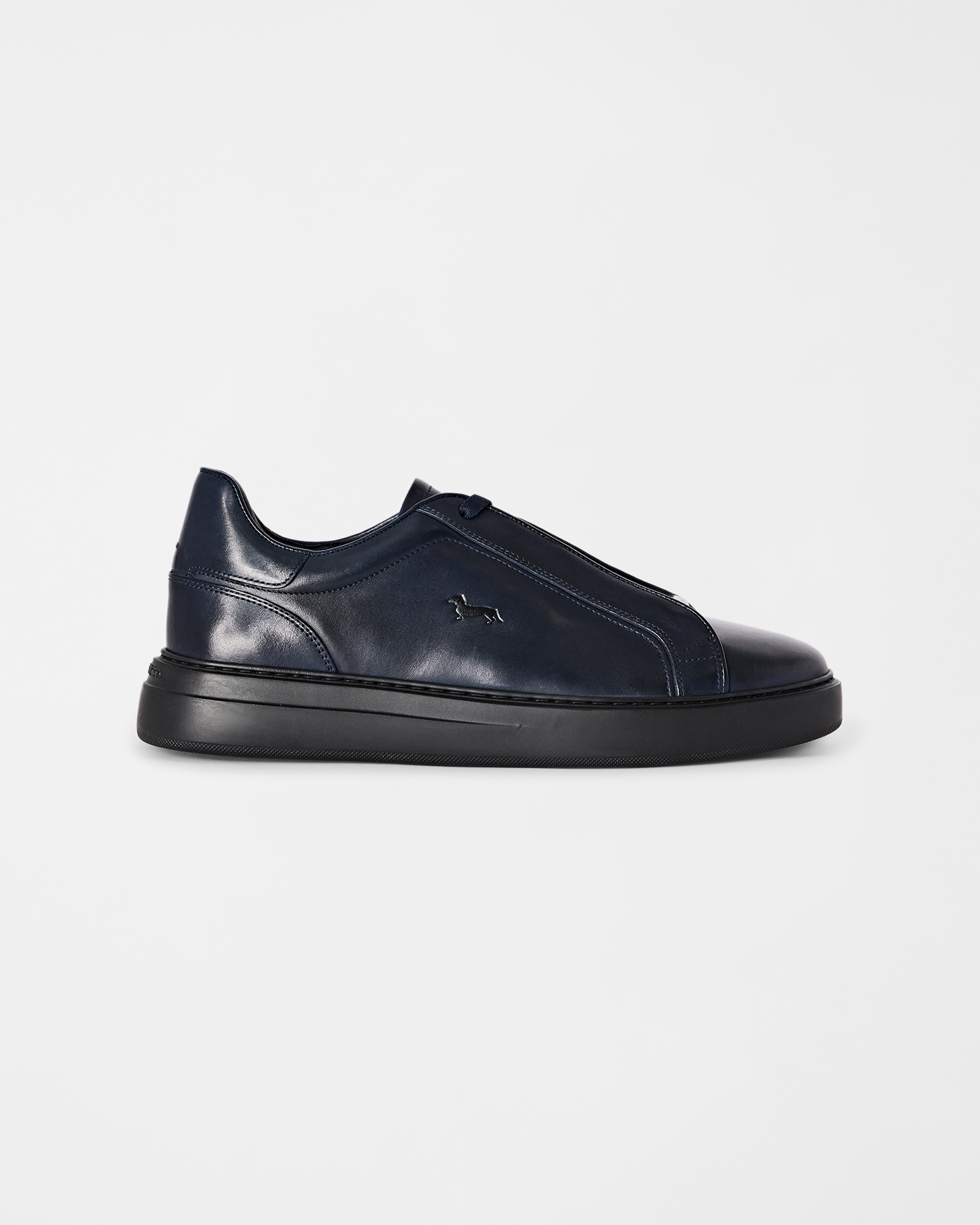 Men's navy blue leather sneaker with stretch lacing