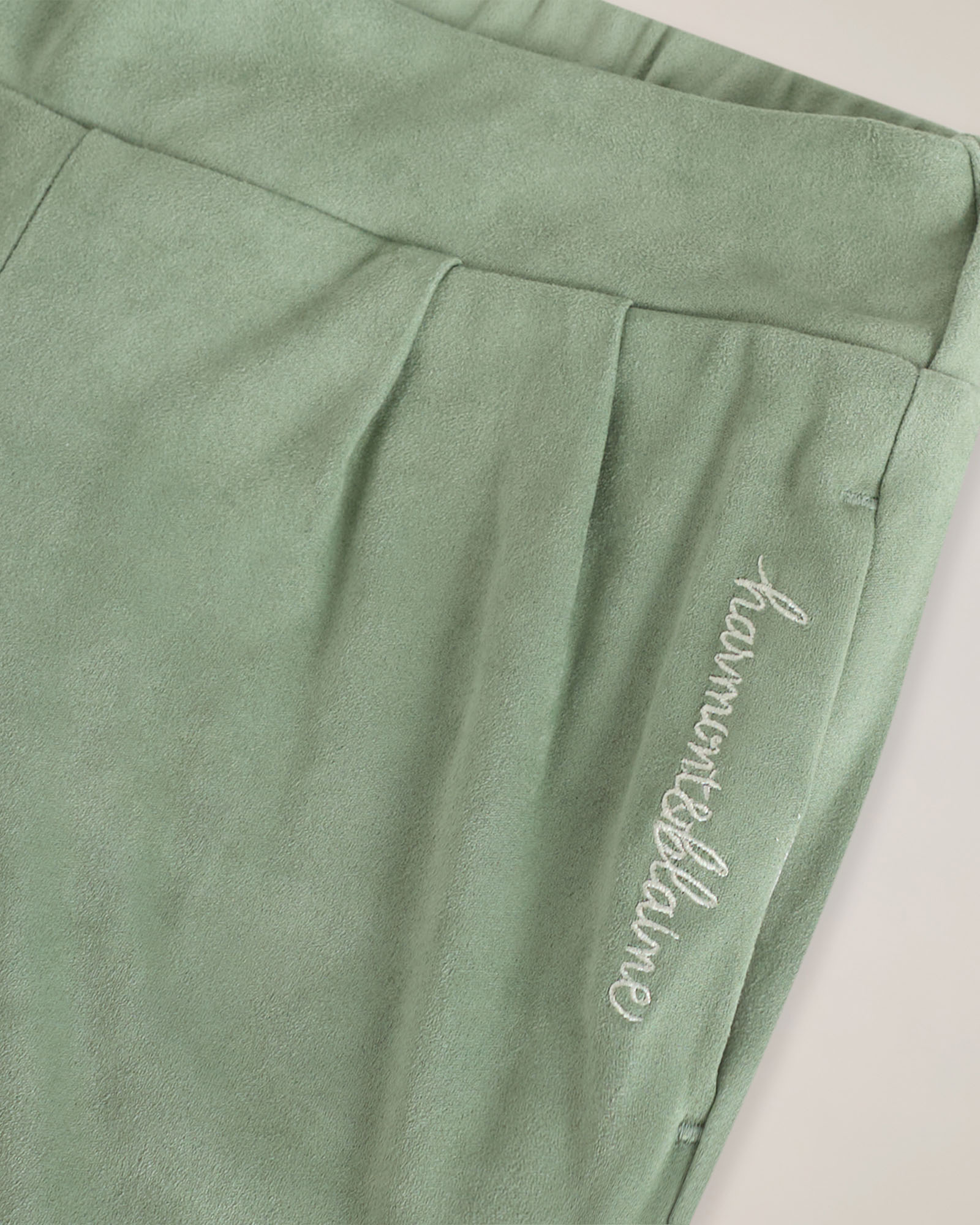 Bermuda ecoleather con ricamo logo, Salvia, large image number 2