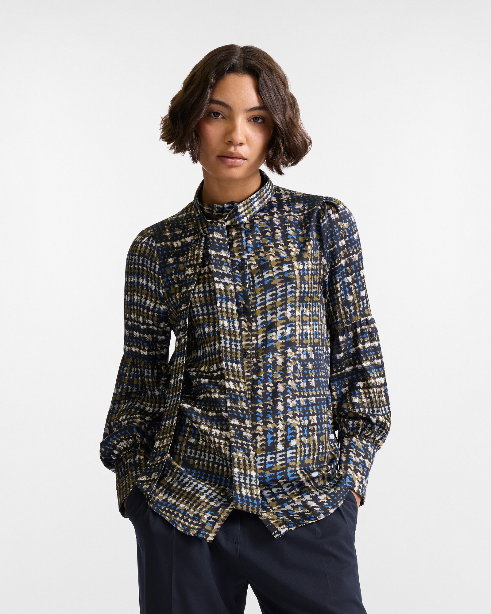 Camisa con Pañuelo en Viscosa
