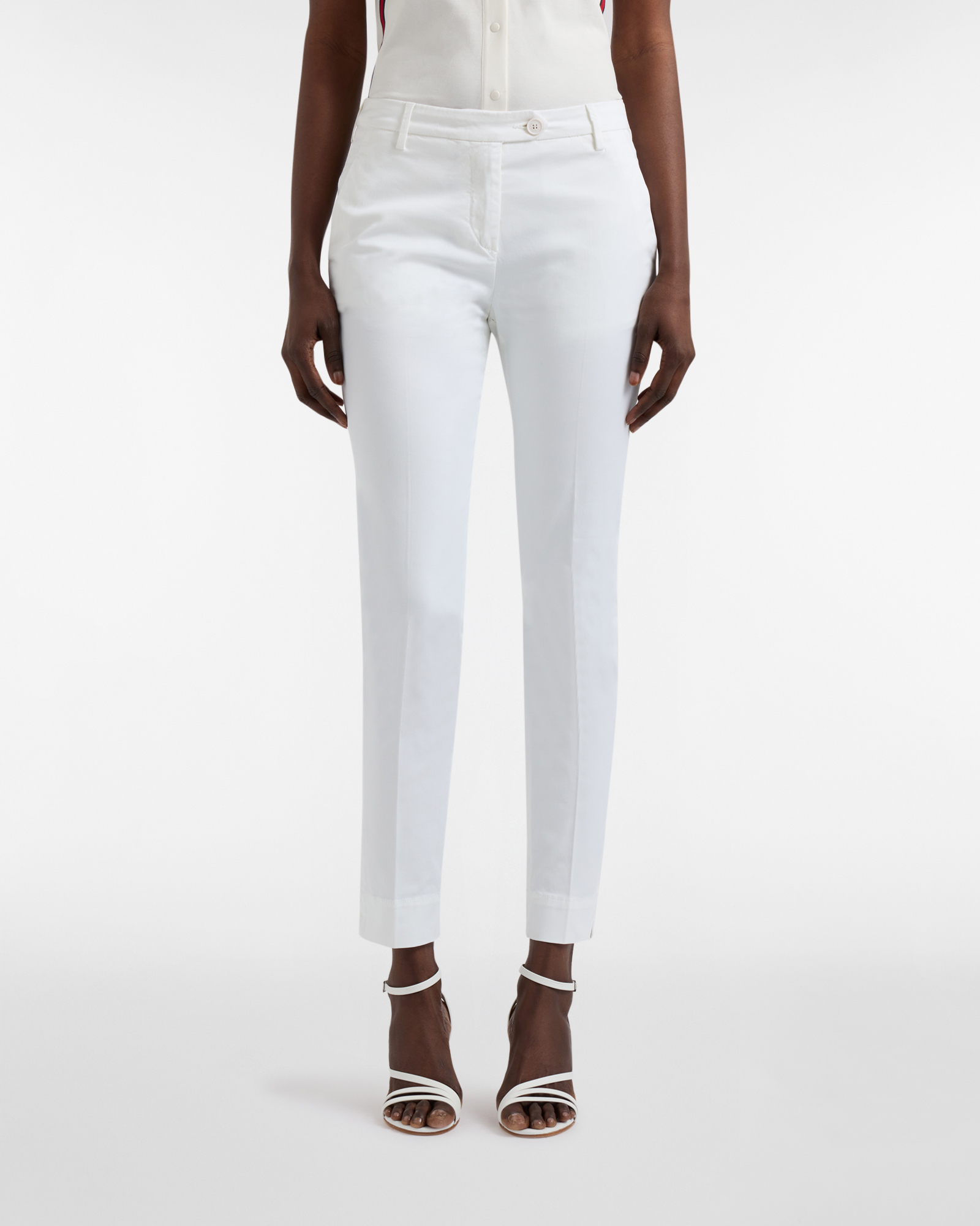 Women's slim-fit pants with slant pocket