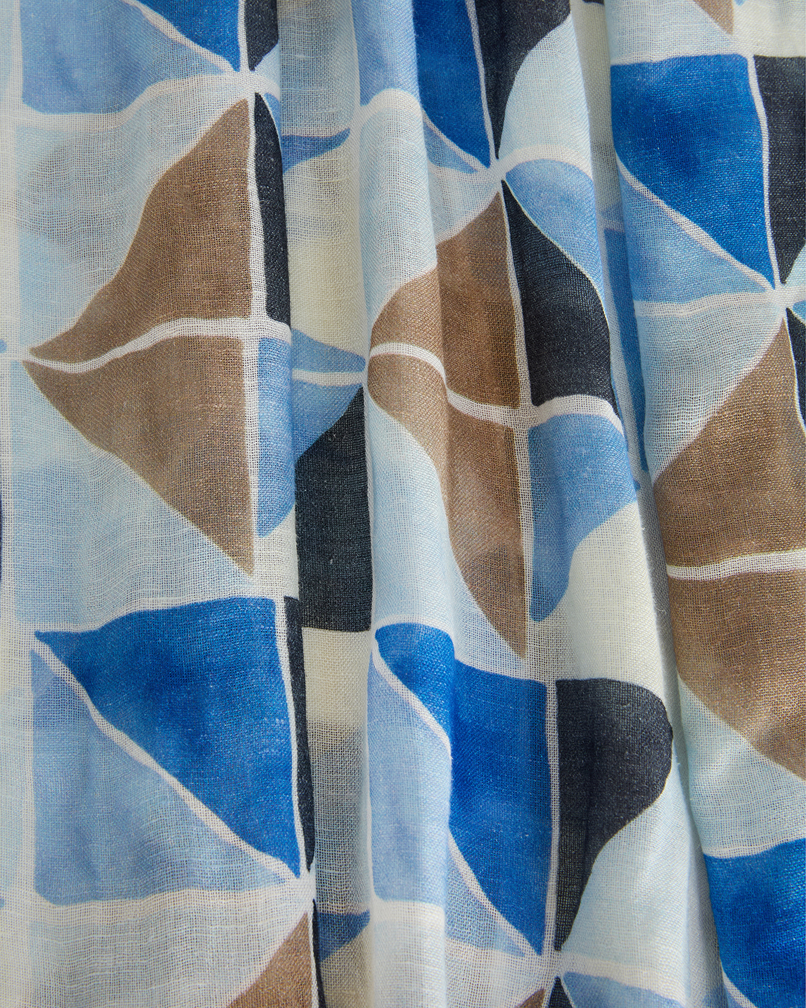 Majolica print scarf