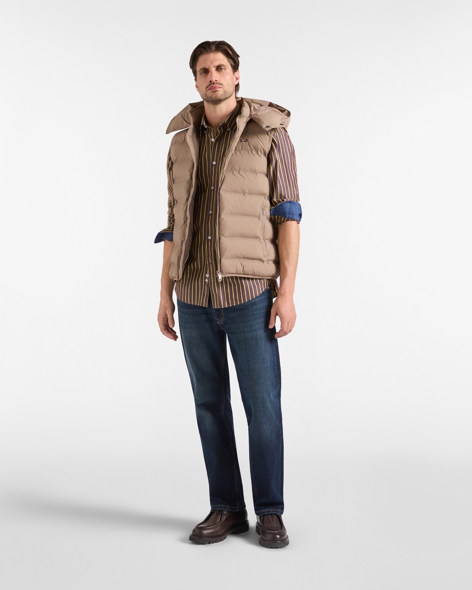Men&rsquo;s Padded Vest in Stretch Technical Nylon, LEATHER, large