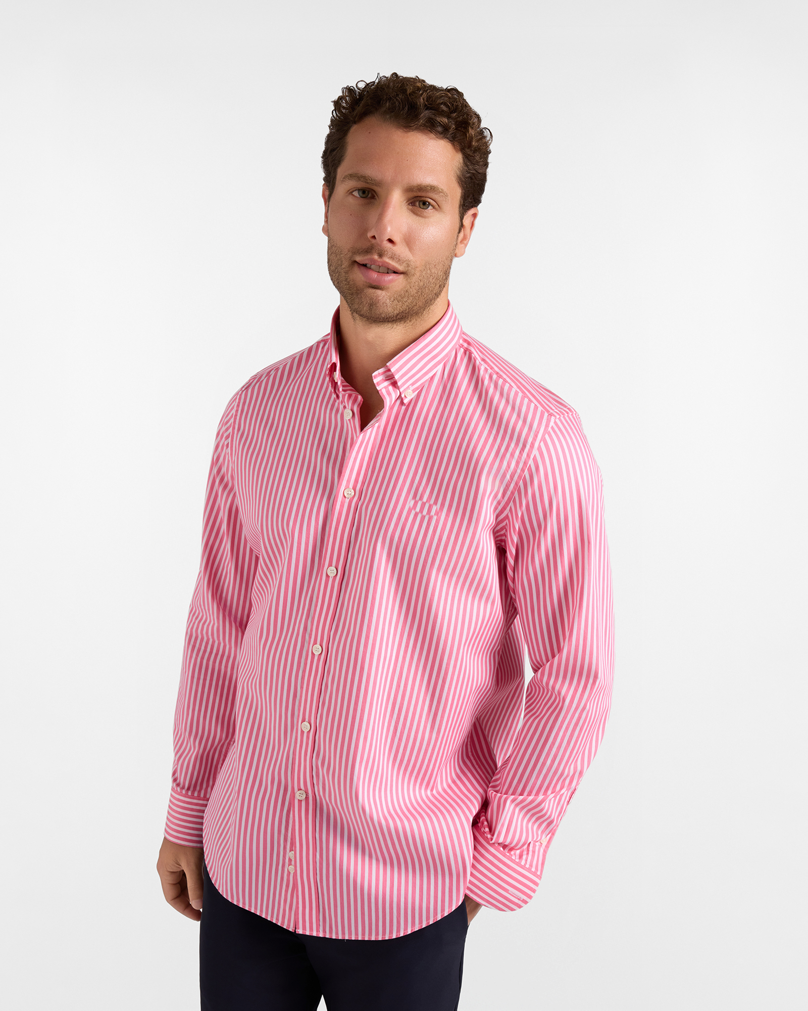 Men's regular-fit fuchsia twill shirt with satin stripe
