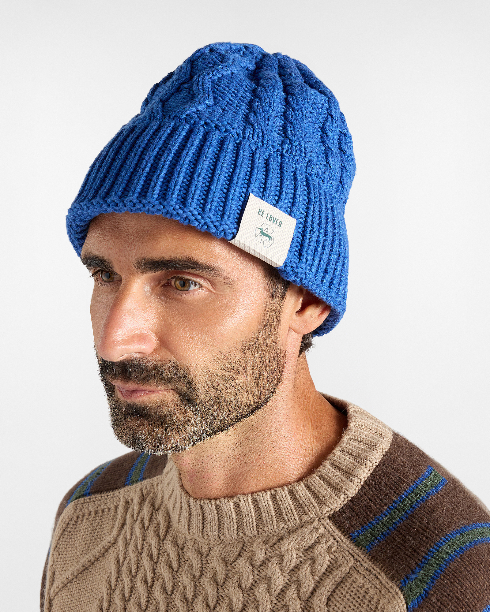 Men&rsquo;s Aran cable-knit beanie in blue-grey wool blend &ndash; Re-Loved capsule collection &ndash; Made in Italy
