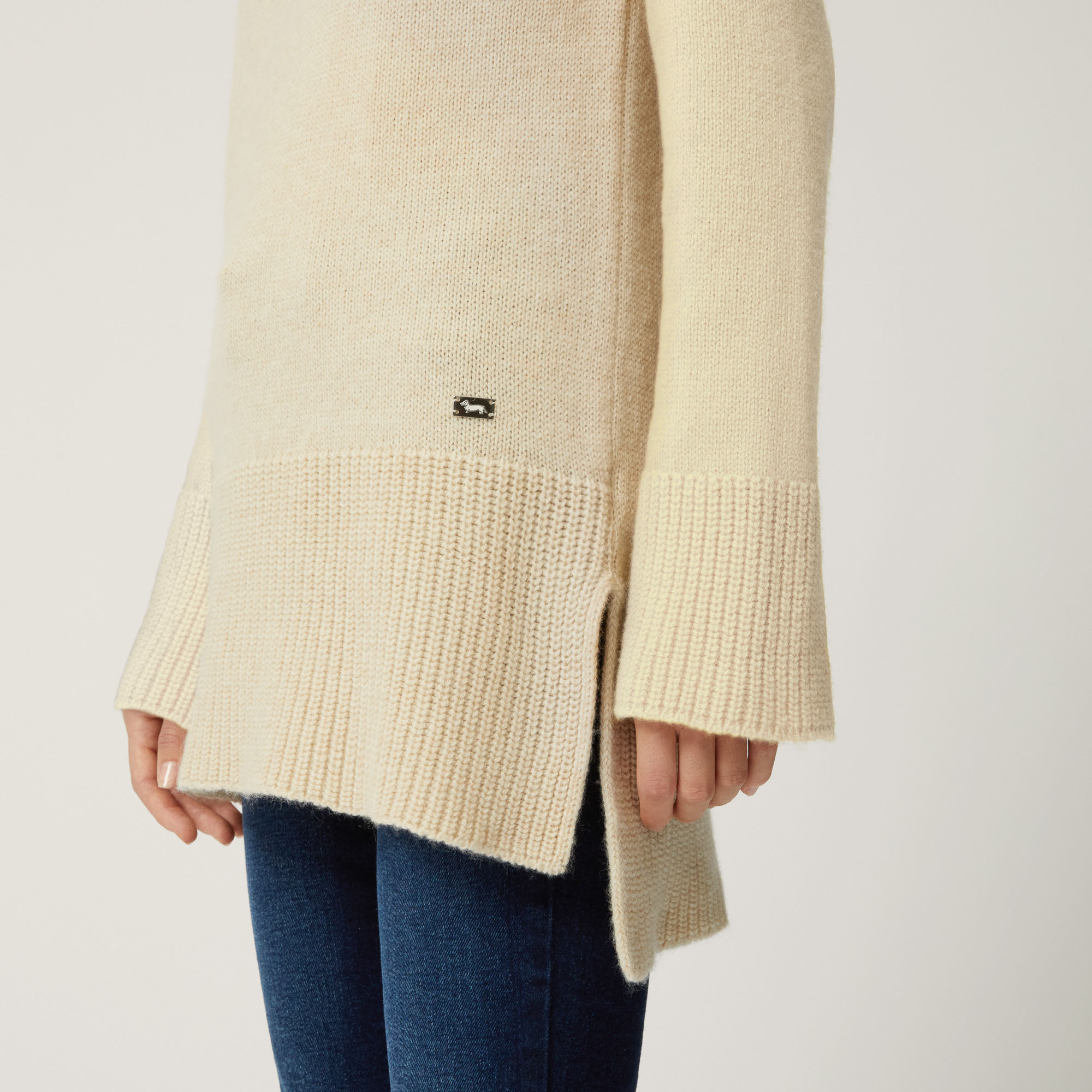 Color Block Cashmere Long Turtleneck, White, large image number 2