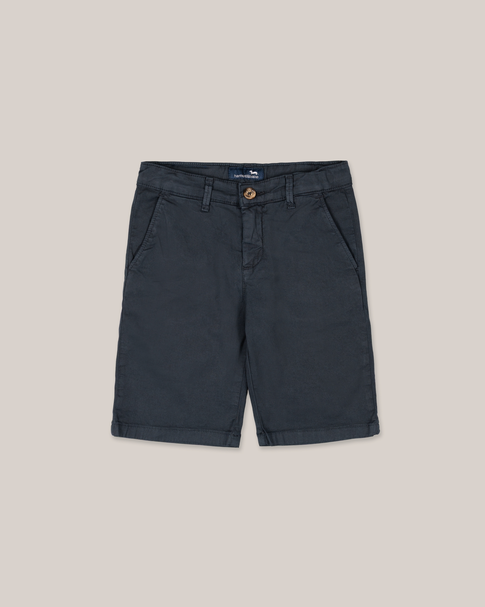 Bermuda shorts with a slant pocket and embroidered logo