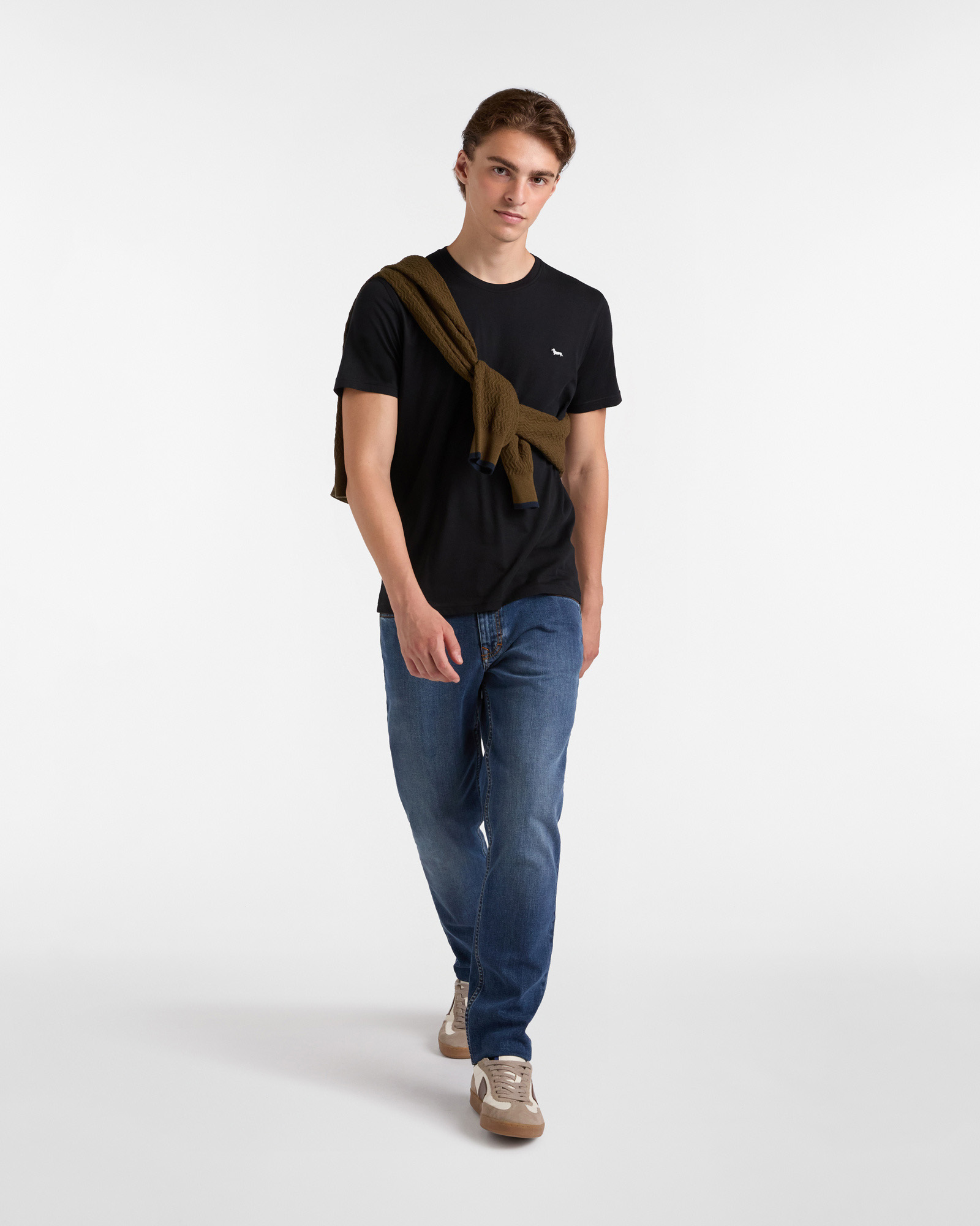 Essentials t shirt in plain coloured cotton, Black, large image number 3