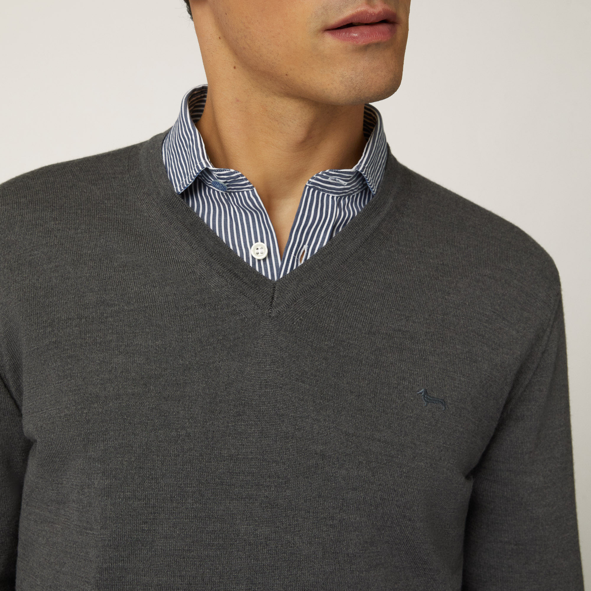 Pullover In Lana Merino Con Scollo A V, Blu, large image number 2